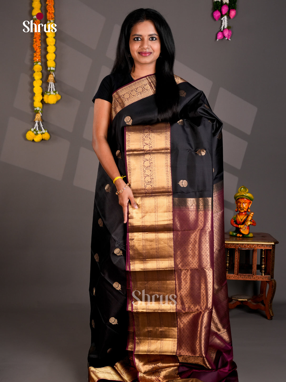 DIS30203 - Kanchipuram silk (HR) Saree - Shop on Shrus.com