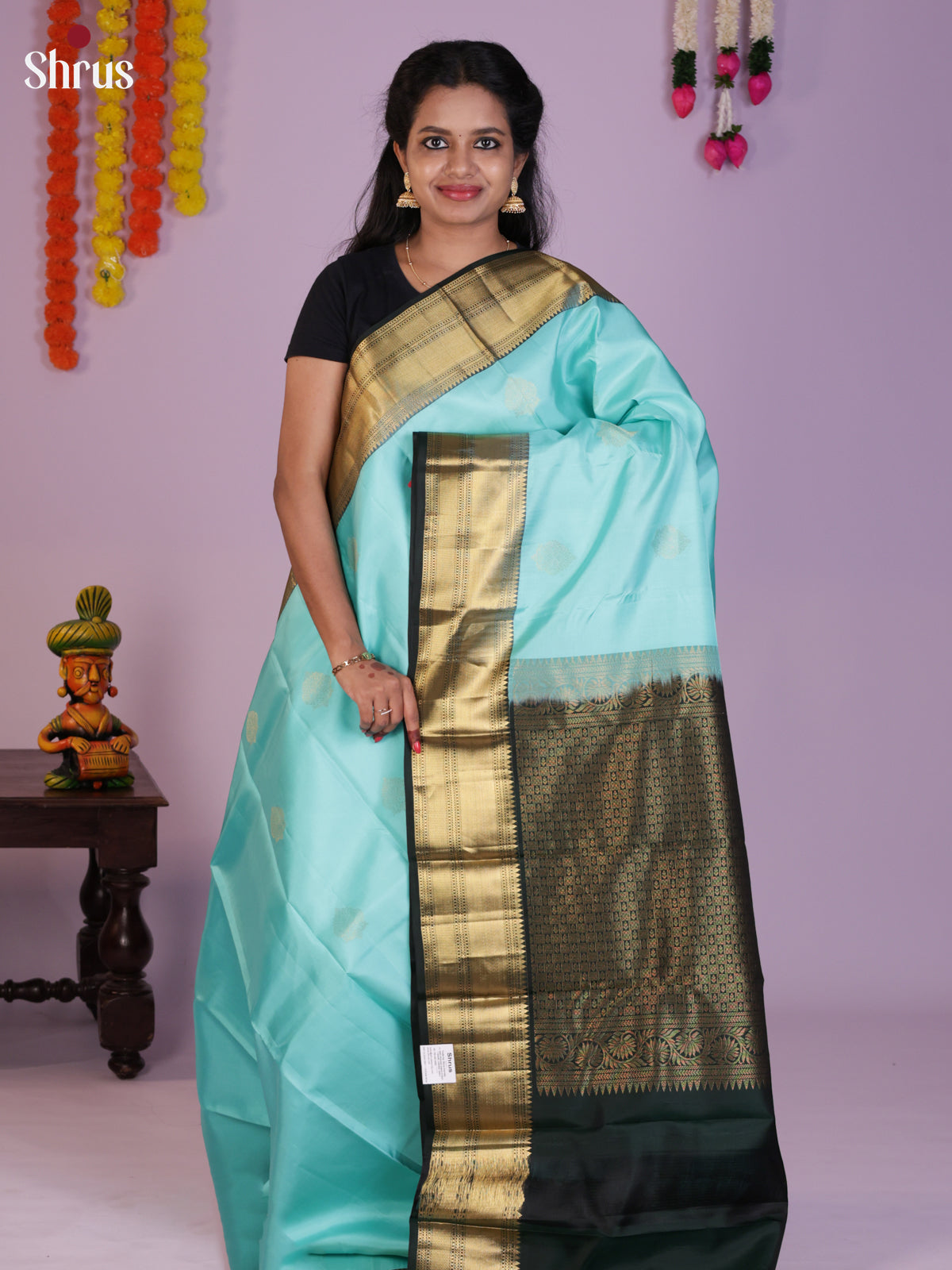 DIS30205 - Kanchipuram silk (HR) Saree - Shop on Shrus.com