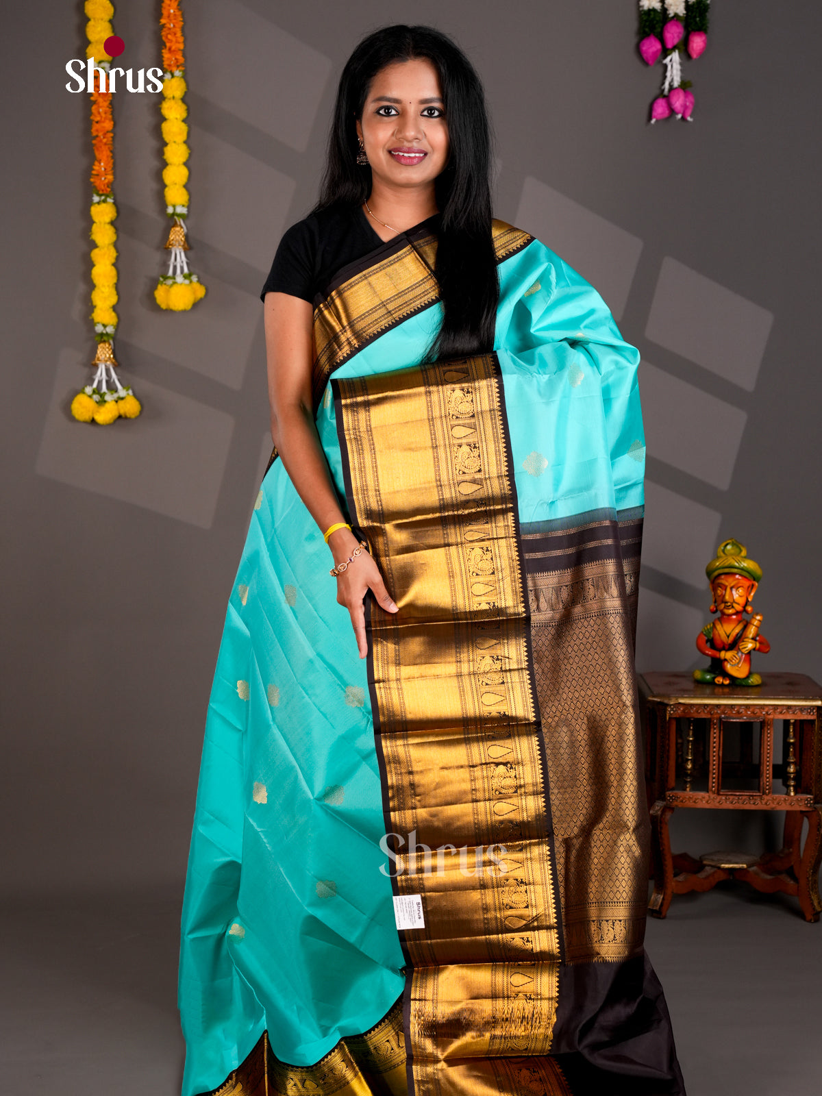 DIS30212 - Kanchipuram silk (HR) Saree - Shop on Shrus.com