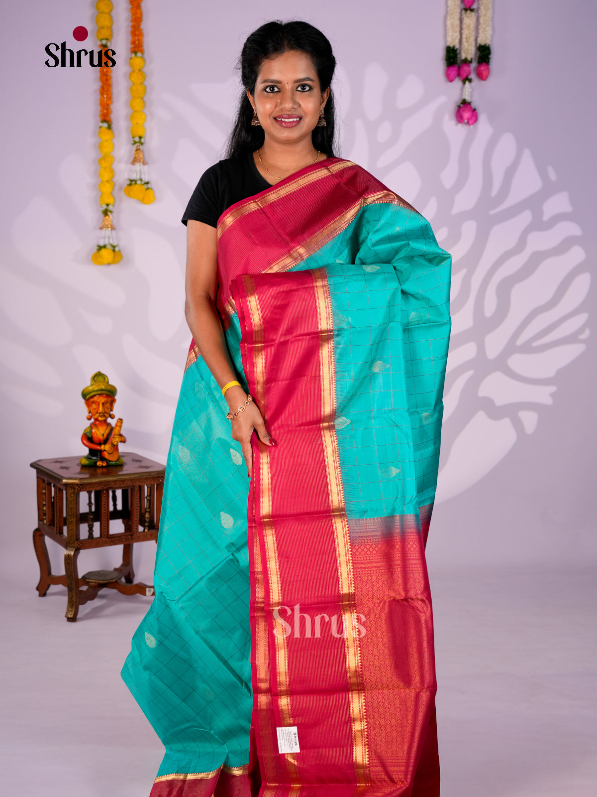DIS30231 - Kanchipuram silk (HR) Saree - Shop on Shrus.com