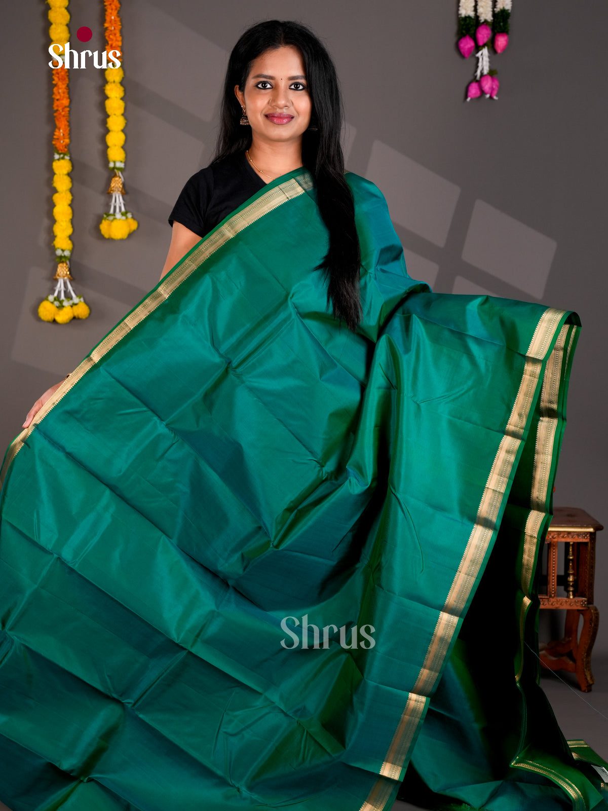 DIS30265 - Kanchipuram silk (HR) Saree - Shop on Shrus.com
