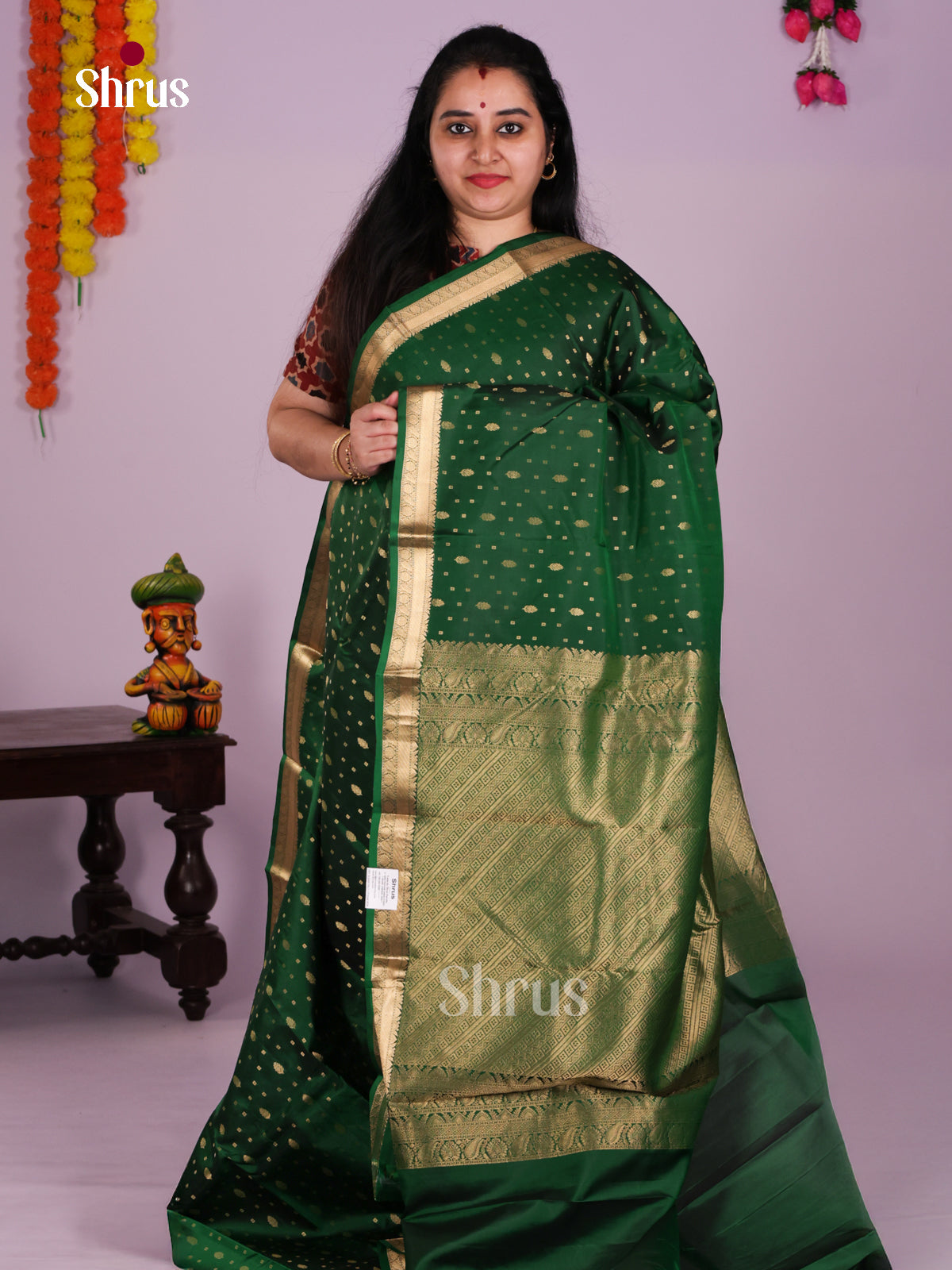 DIS30294 - Kanchipuram silk (HR) Saree - Shop on Shrus.com