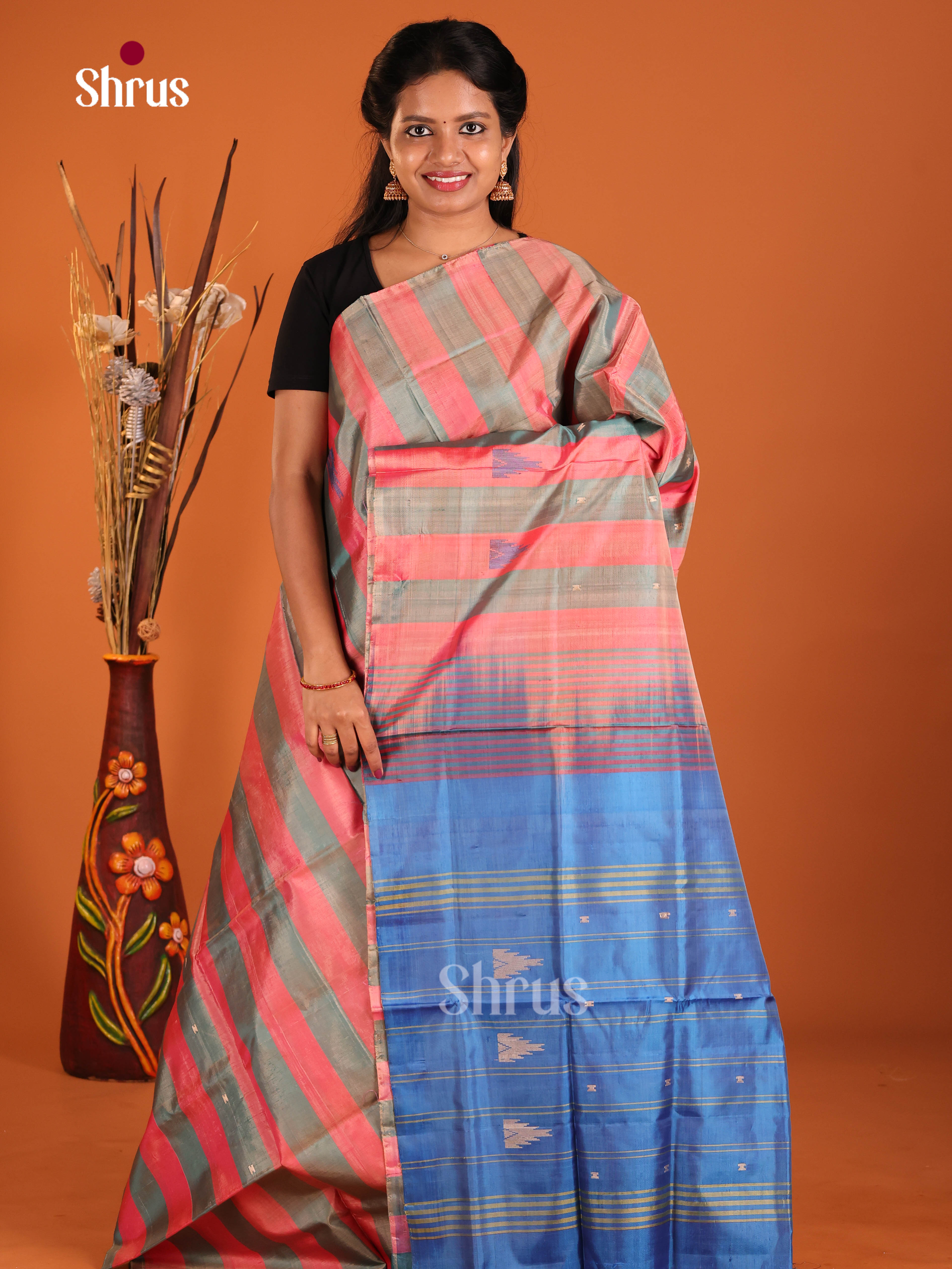DIS30560 - Banana Pith without blouse Saree - Shop on Shrus.com