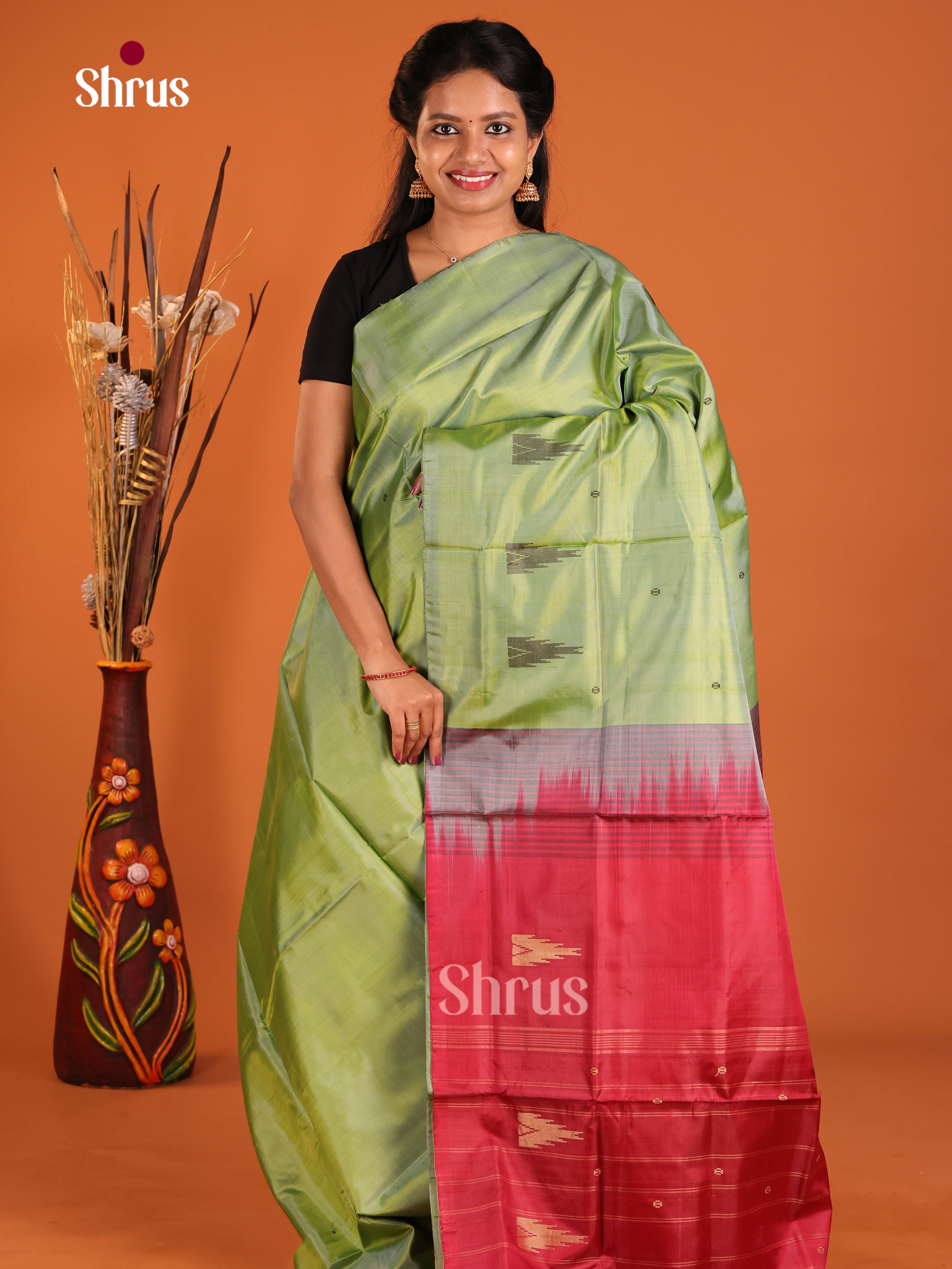 Green & Red- Banana Pith without blouse Saree - Shop on Shrus.com