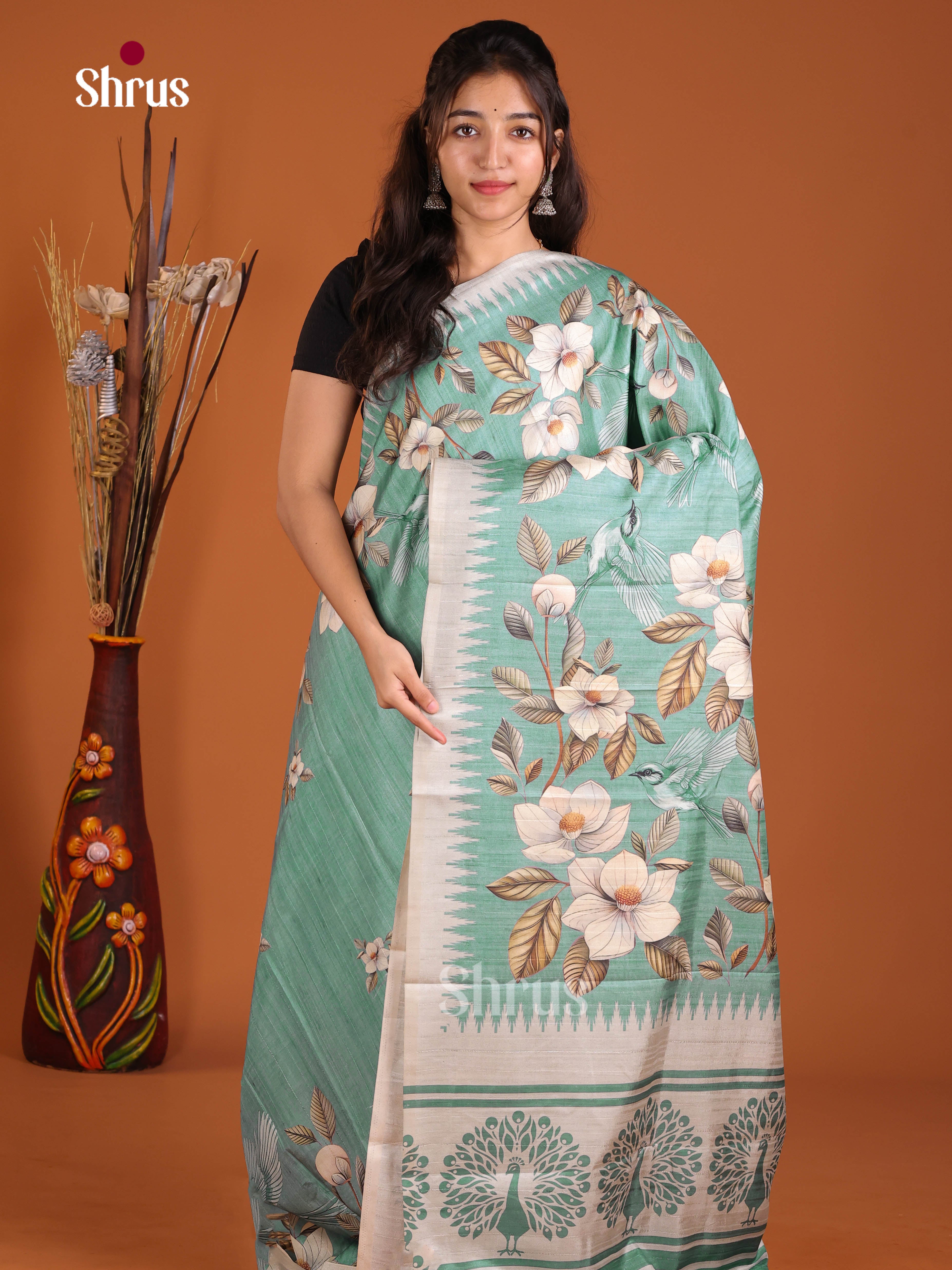 DIS30780 - Semi matka Saree