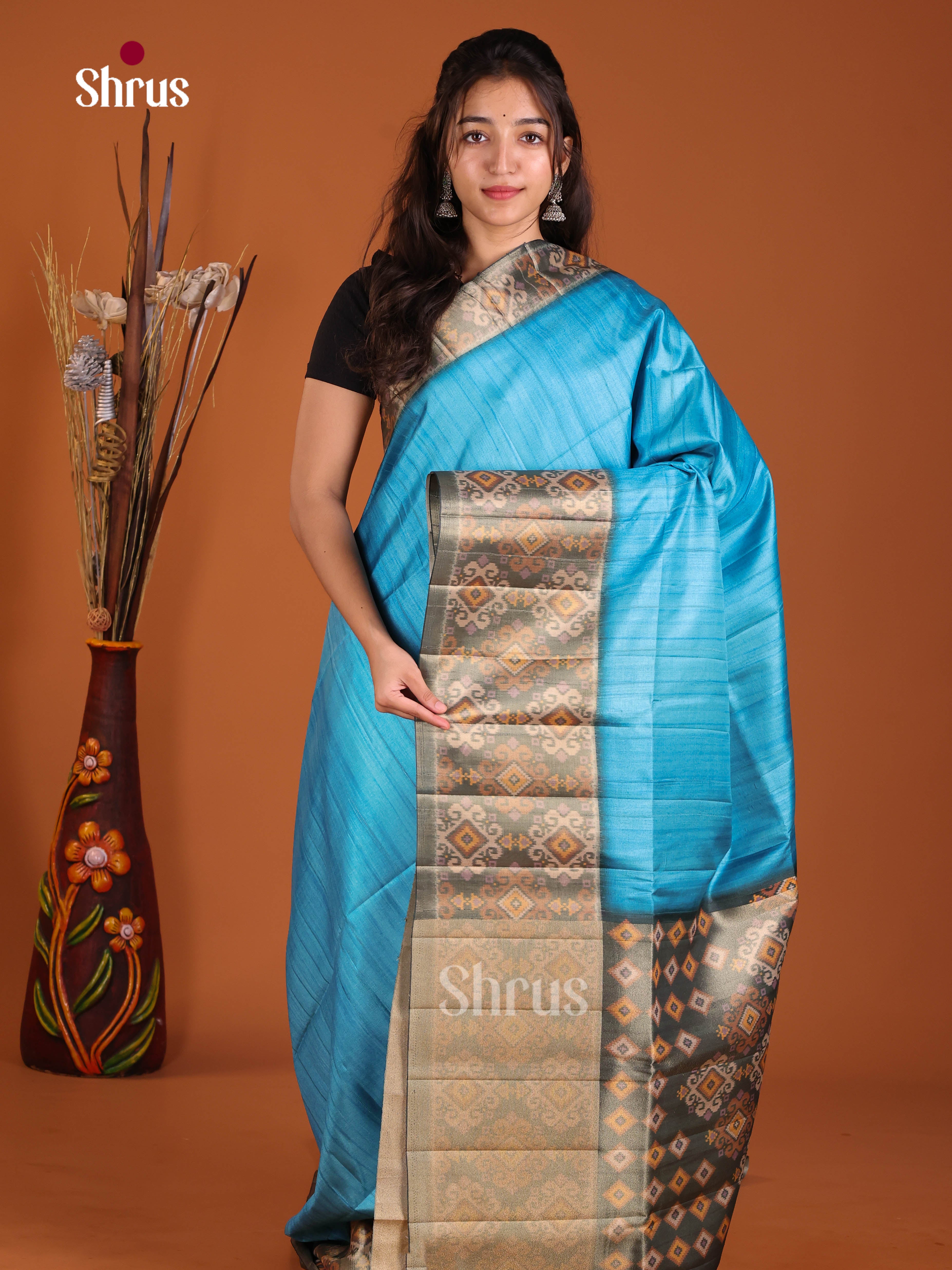 DJS04016 - Semi matka Saree