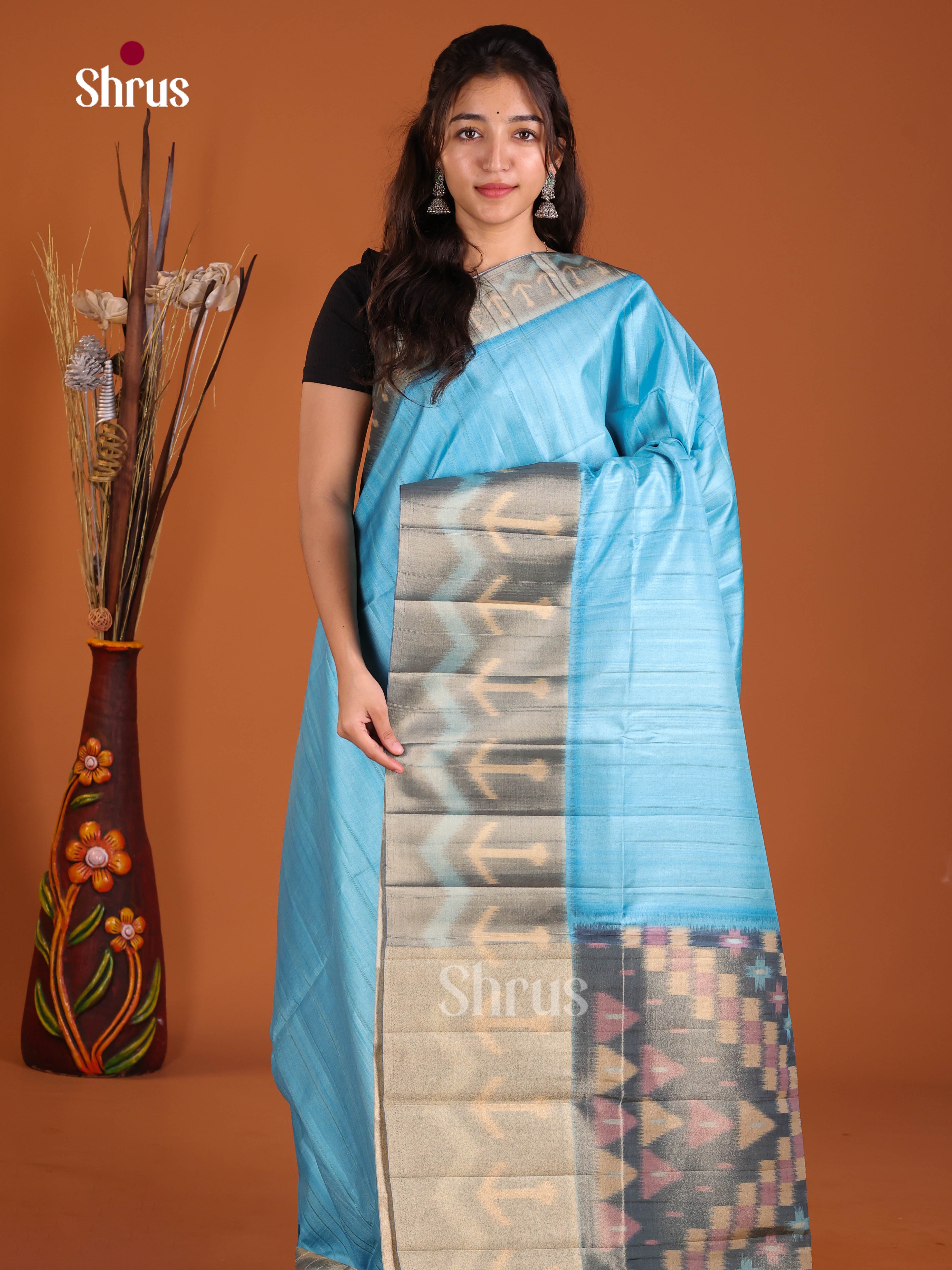 DJS04019 - Semi matka Saree