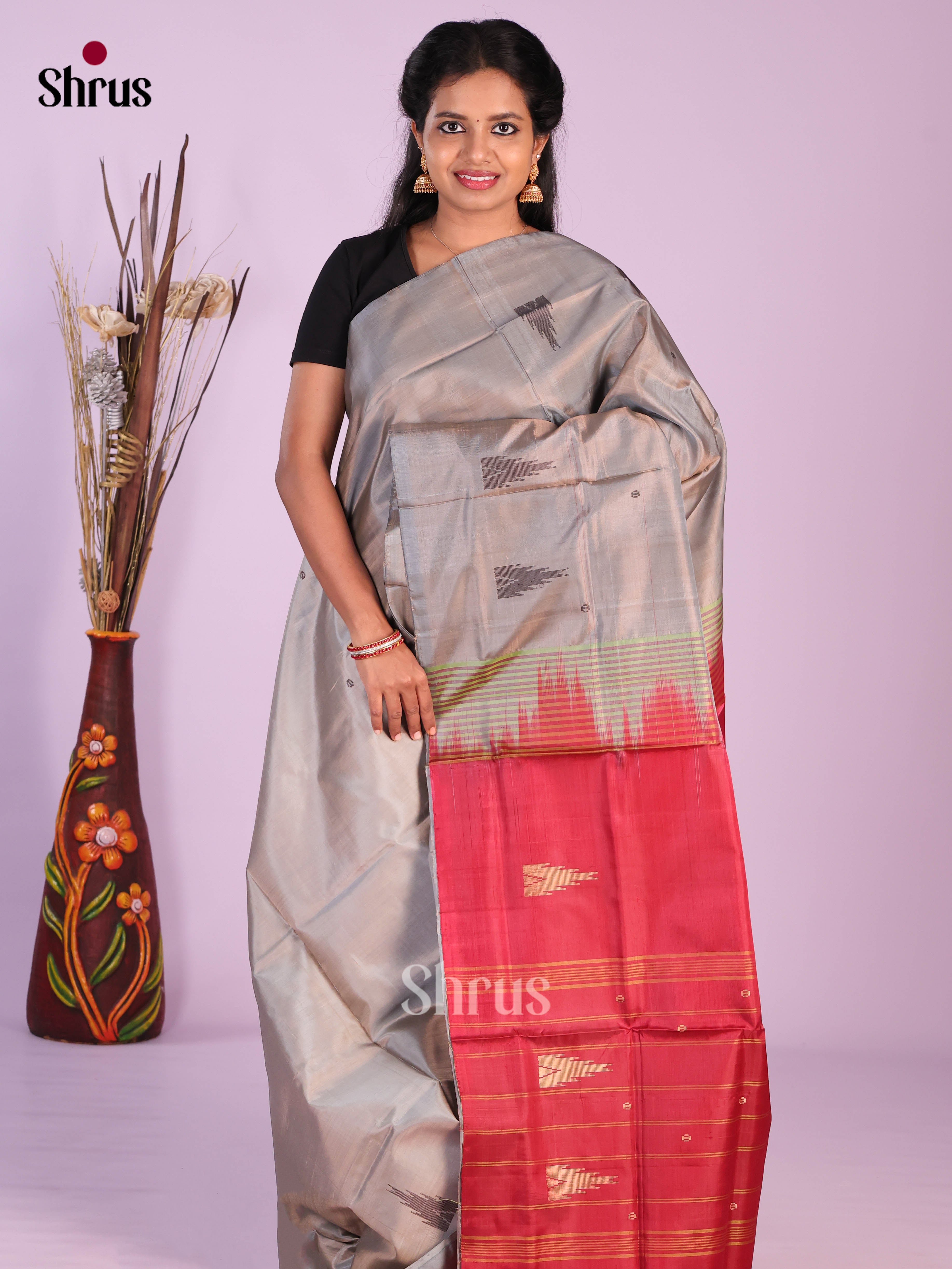 Grey & Red - Banana Pith without blouse Saree