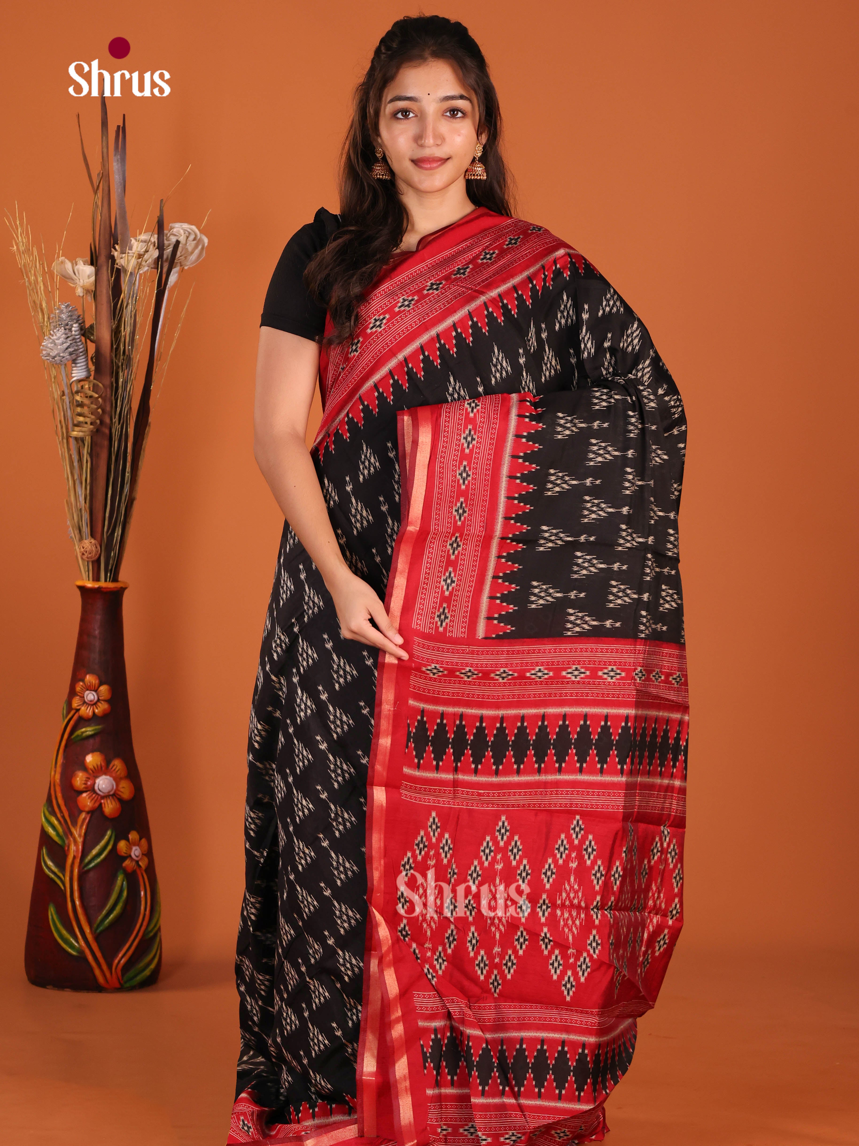 Black & Red - Art Modal Saree