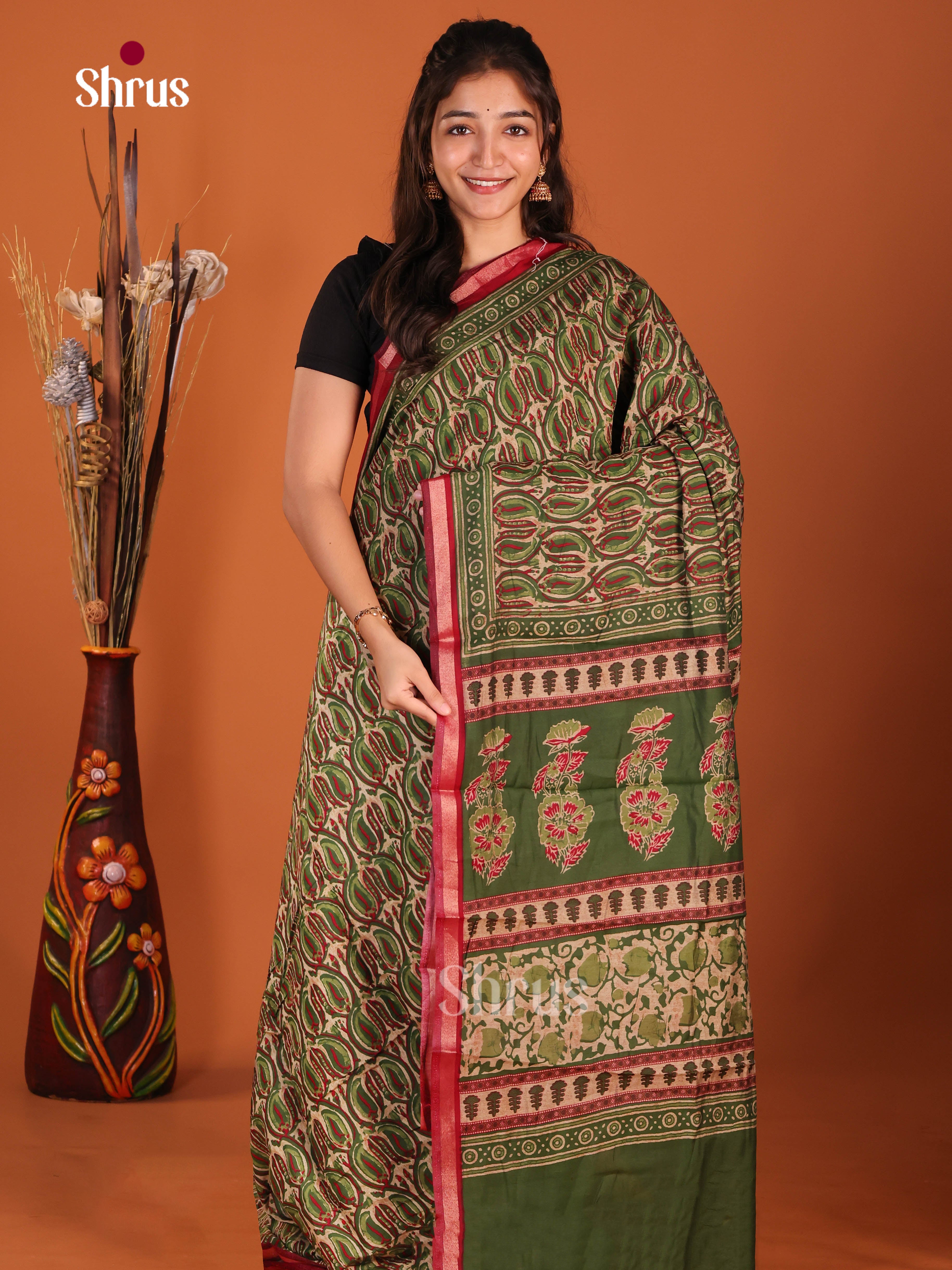 Green & Red - Art Modal Saree - Shop on Shrus.com