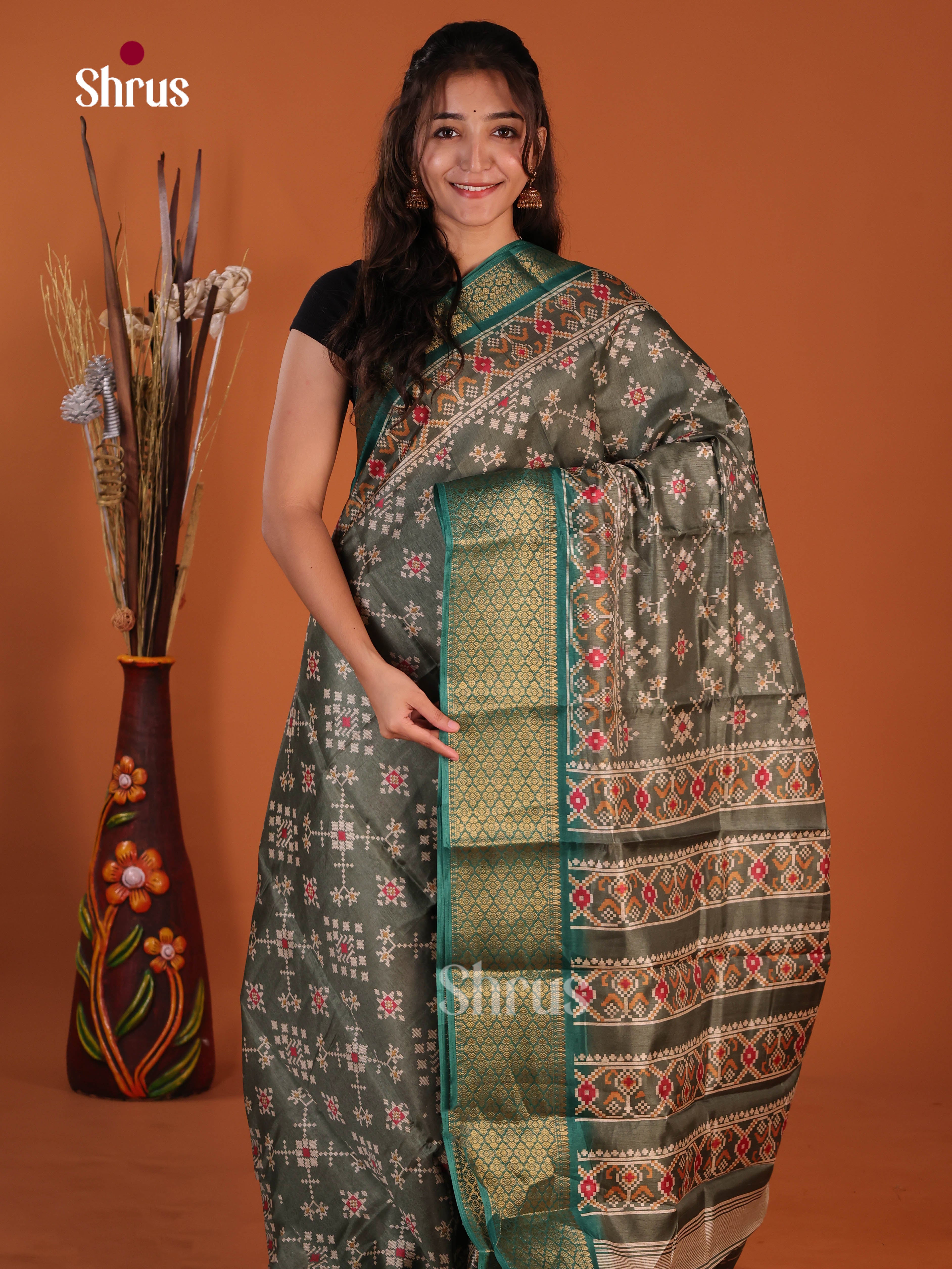 DJS09157 - Semi Crepe Saree - Shop on Shrus.com
