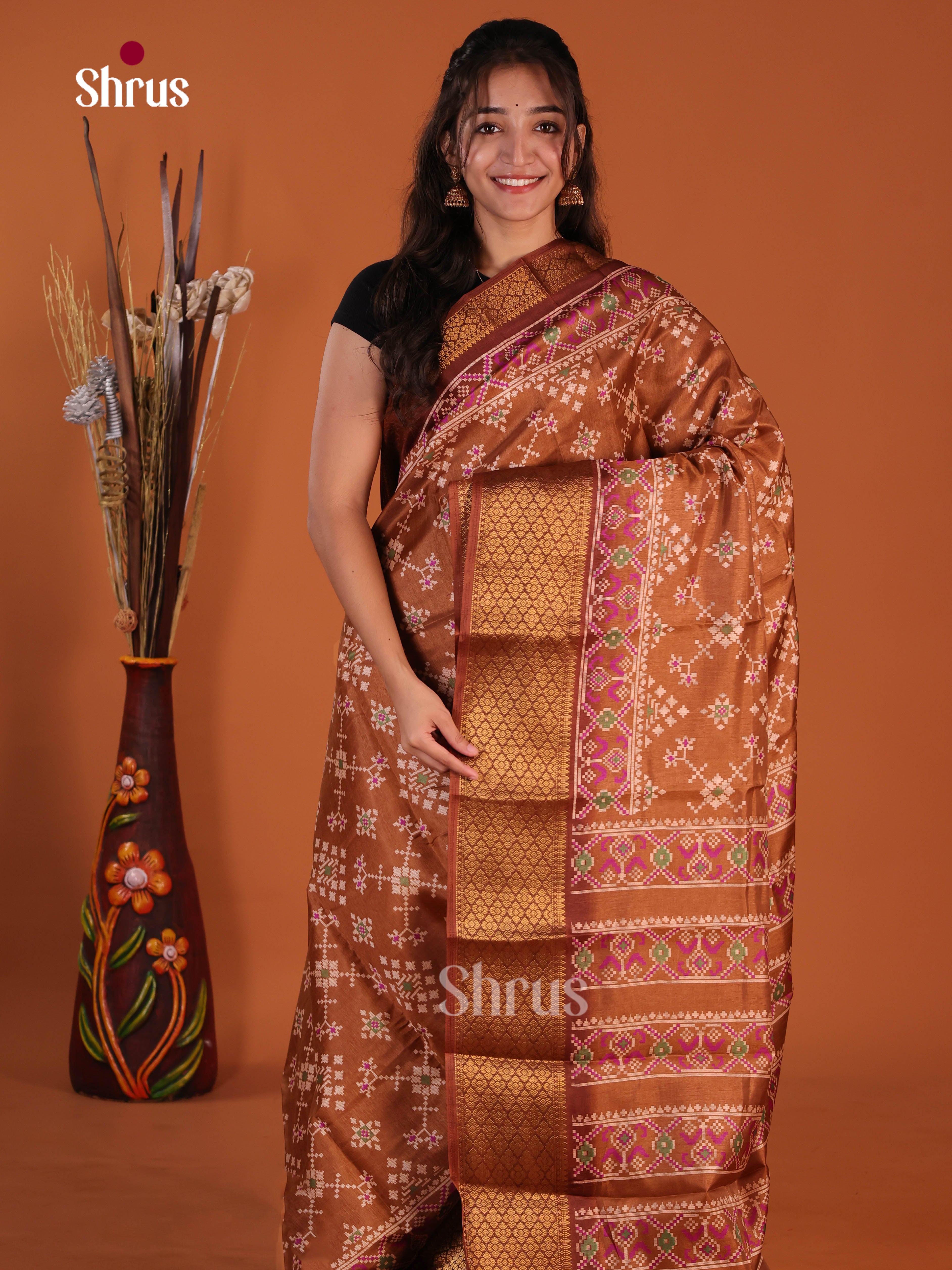 Light & Dark Brown  - Semi Crepe Saree - Shop on Shrus.com