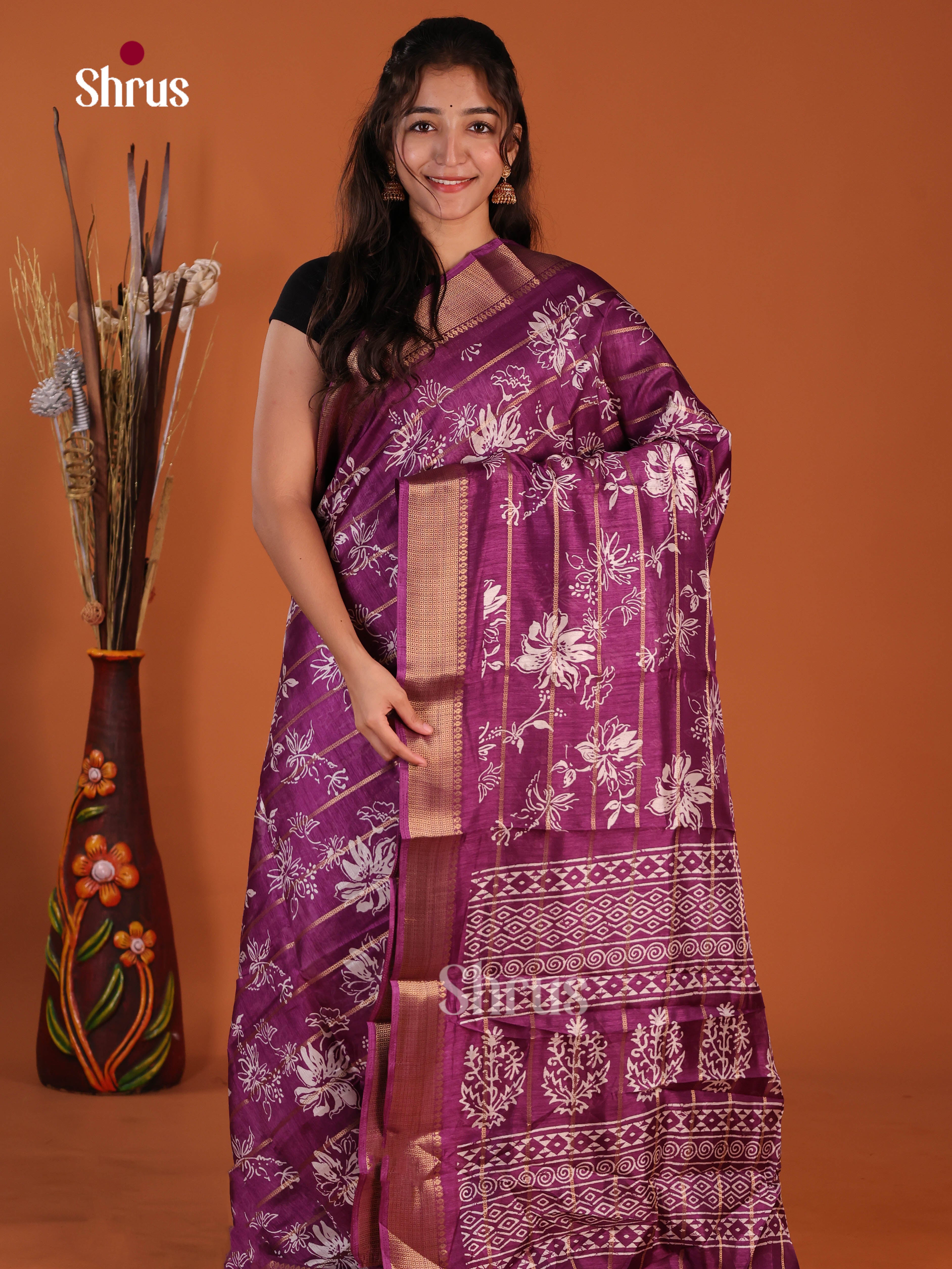 DJS09197 - Semi Crepe Saree - Shop on Shrus.com