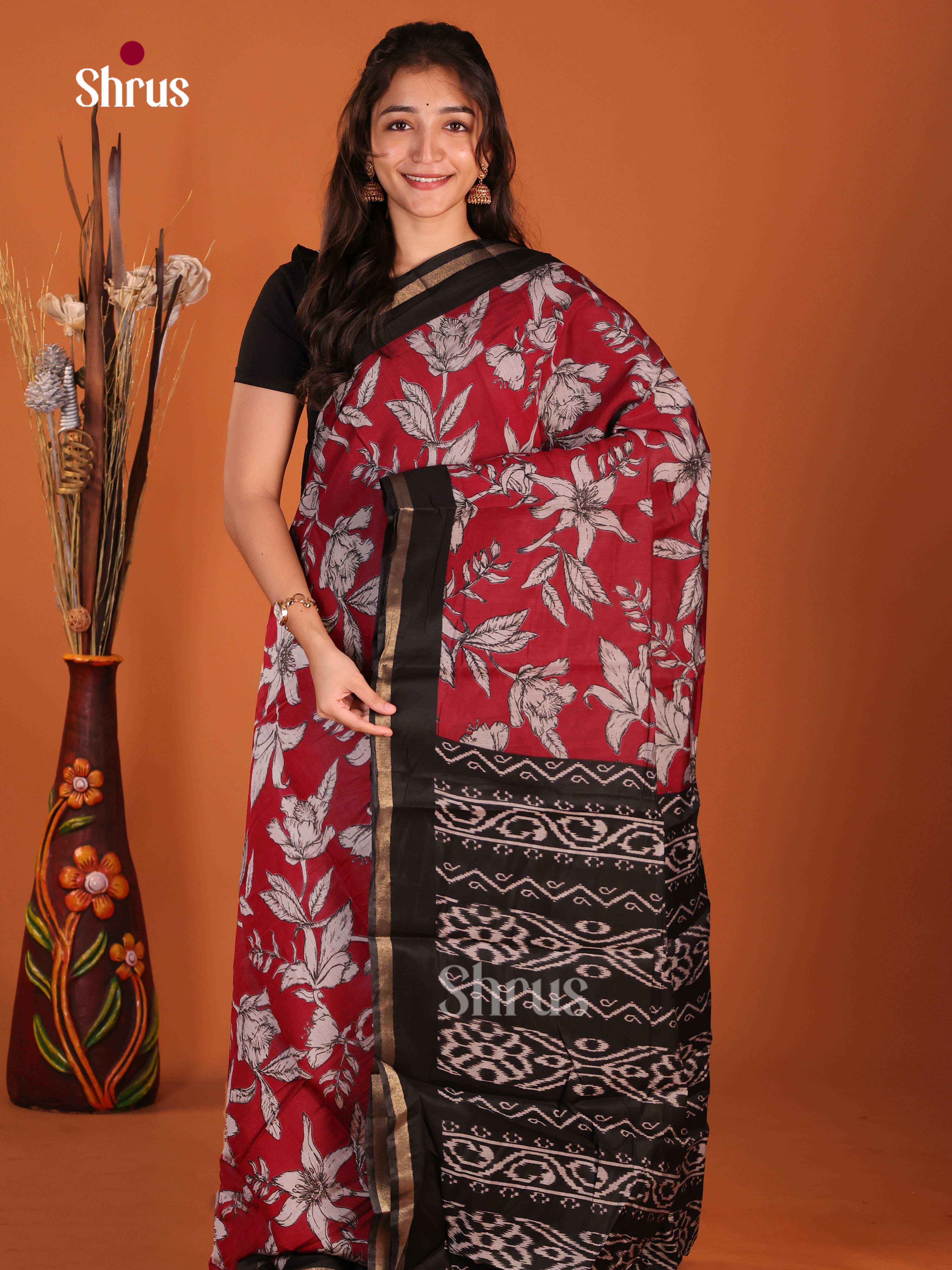Red & Black - Art Modal Saree - Shop on Shrus.com