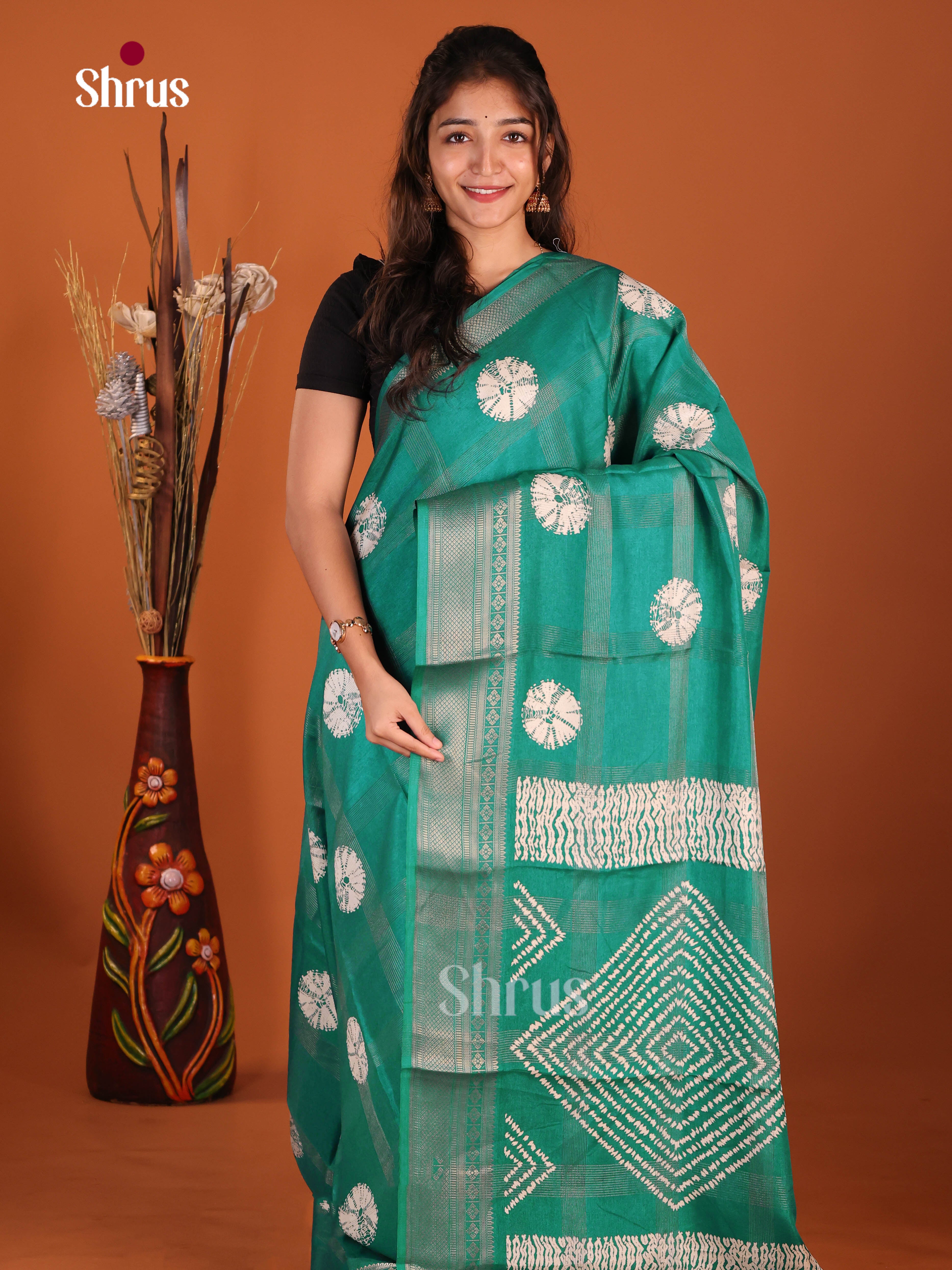 Green - Semi Crepe Saree - Shop on Shrus.com
