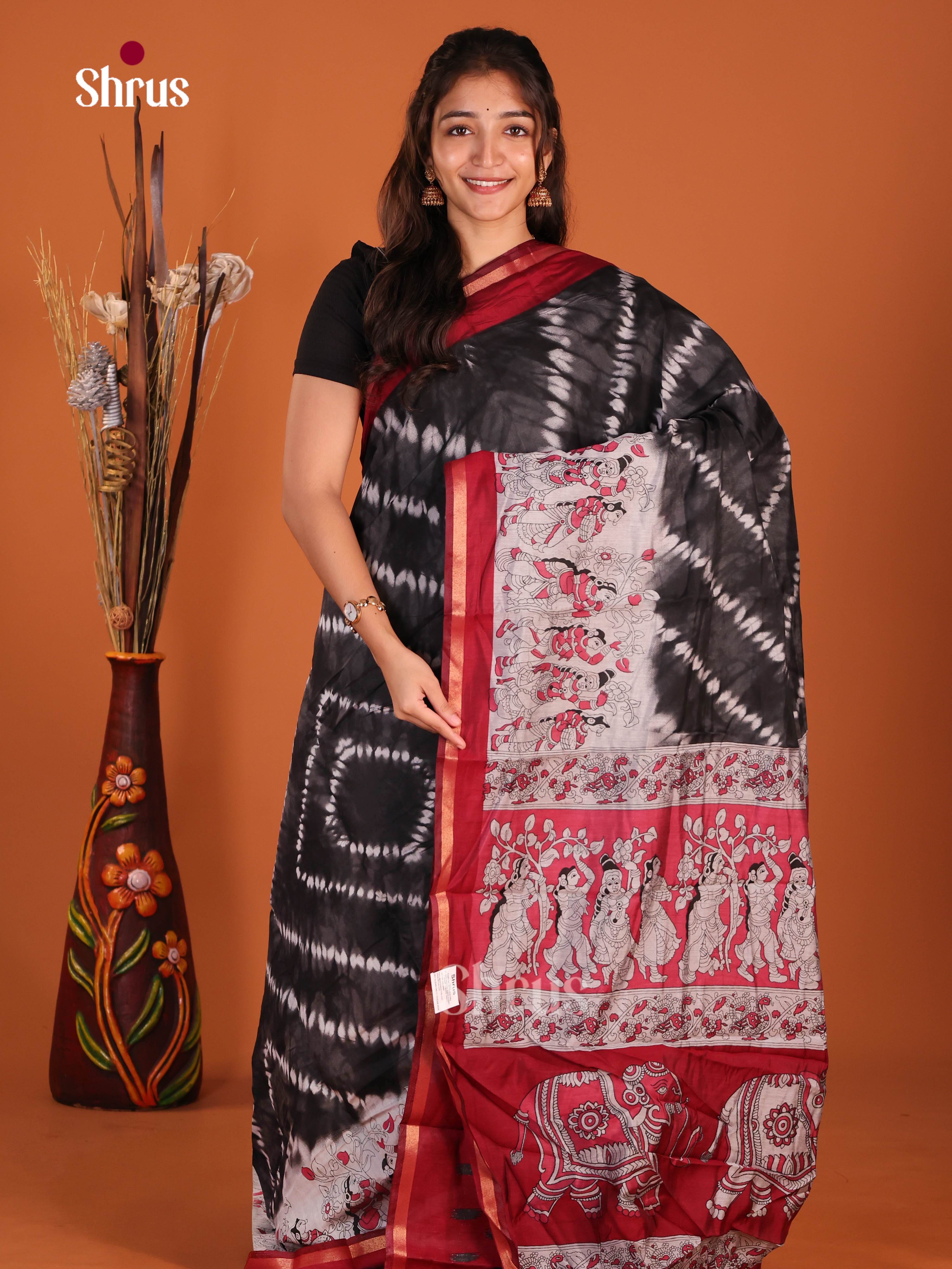 Black & Red - Art Modal Saree