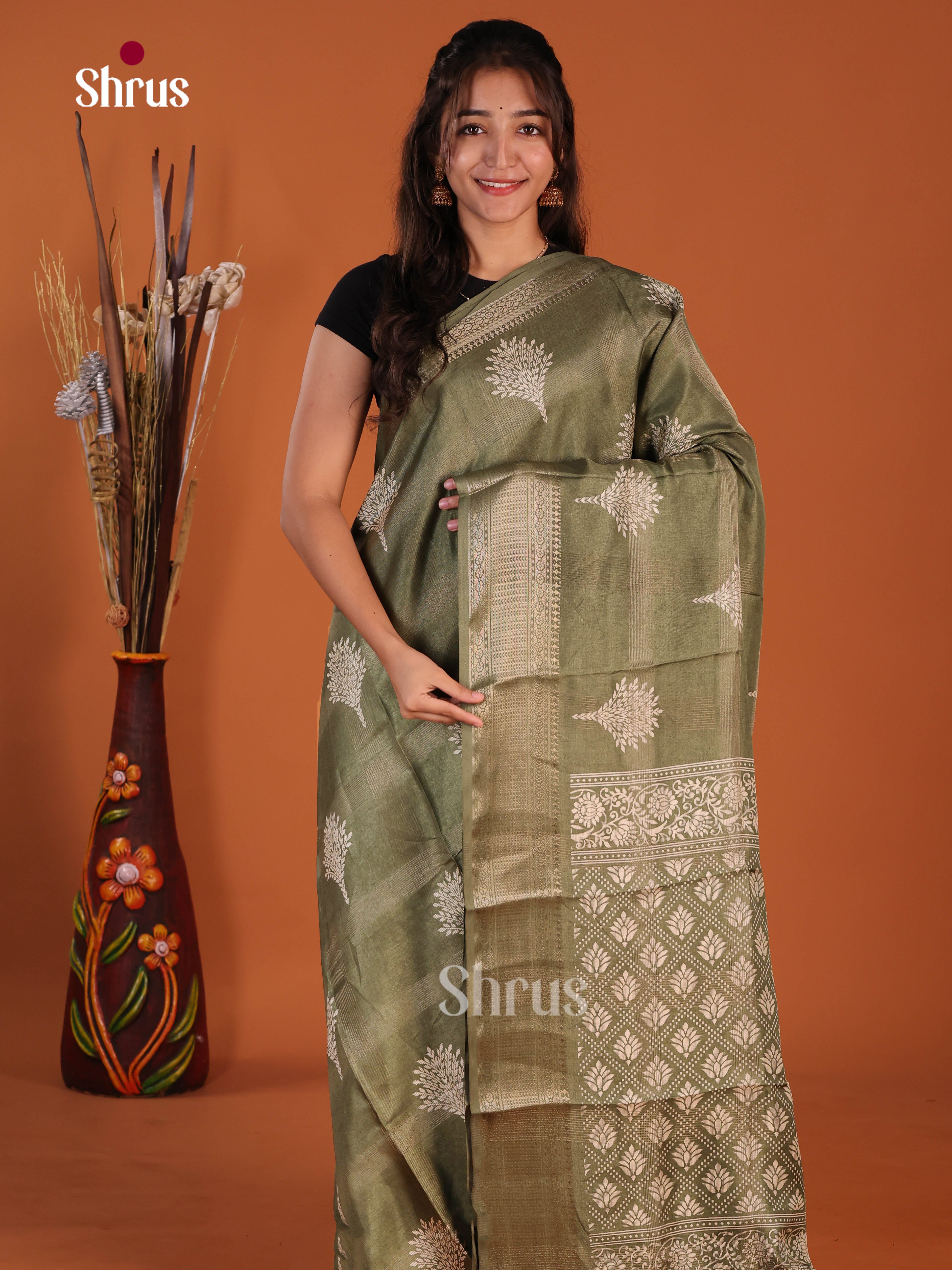 Green - Semi Crepe Saree - Shop on Shrus.com