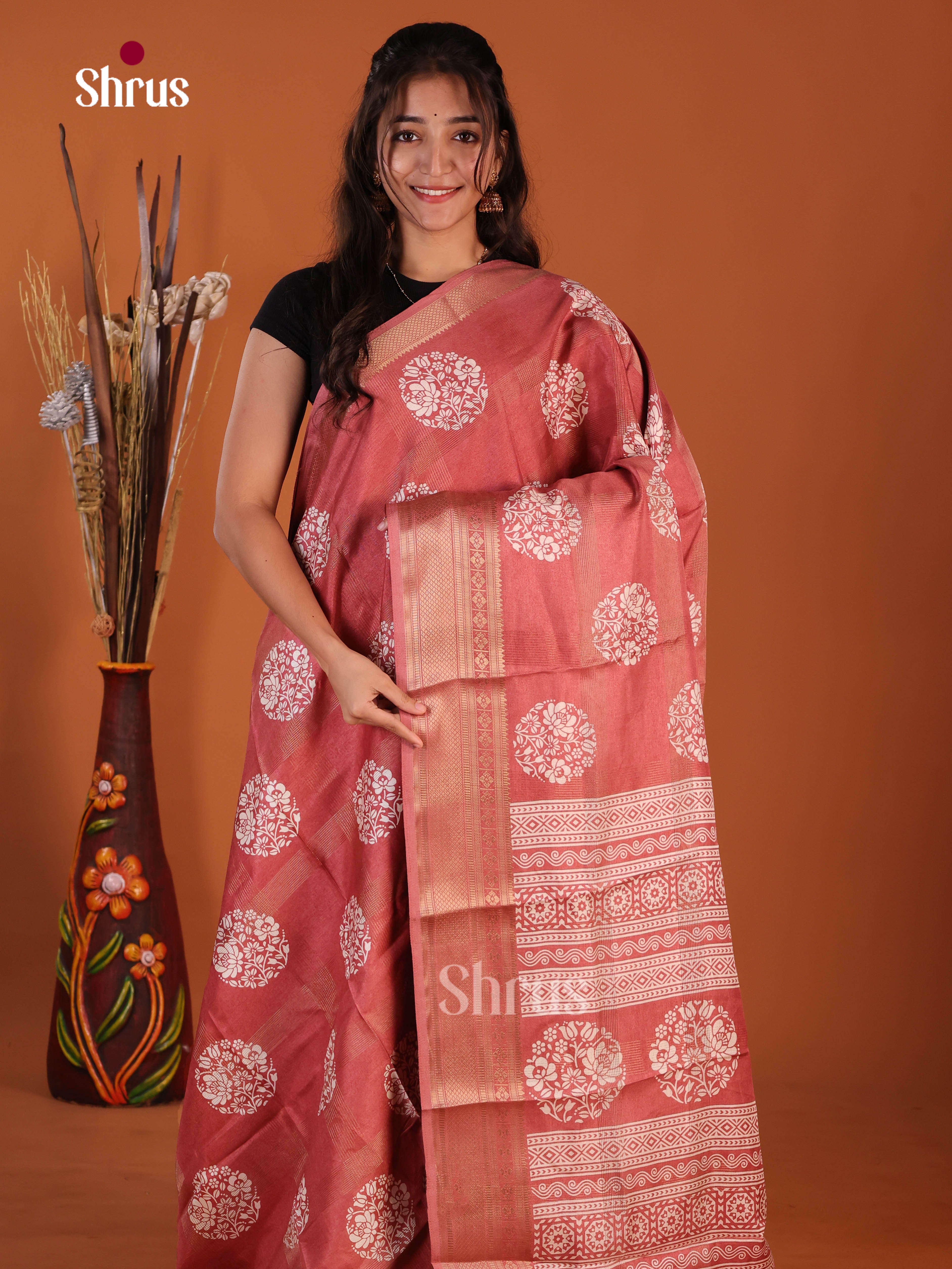 Arakku - Semi Crepe Saree