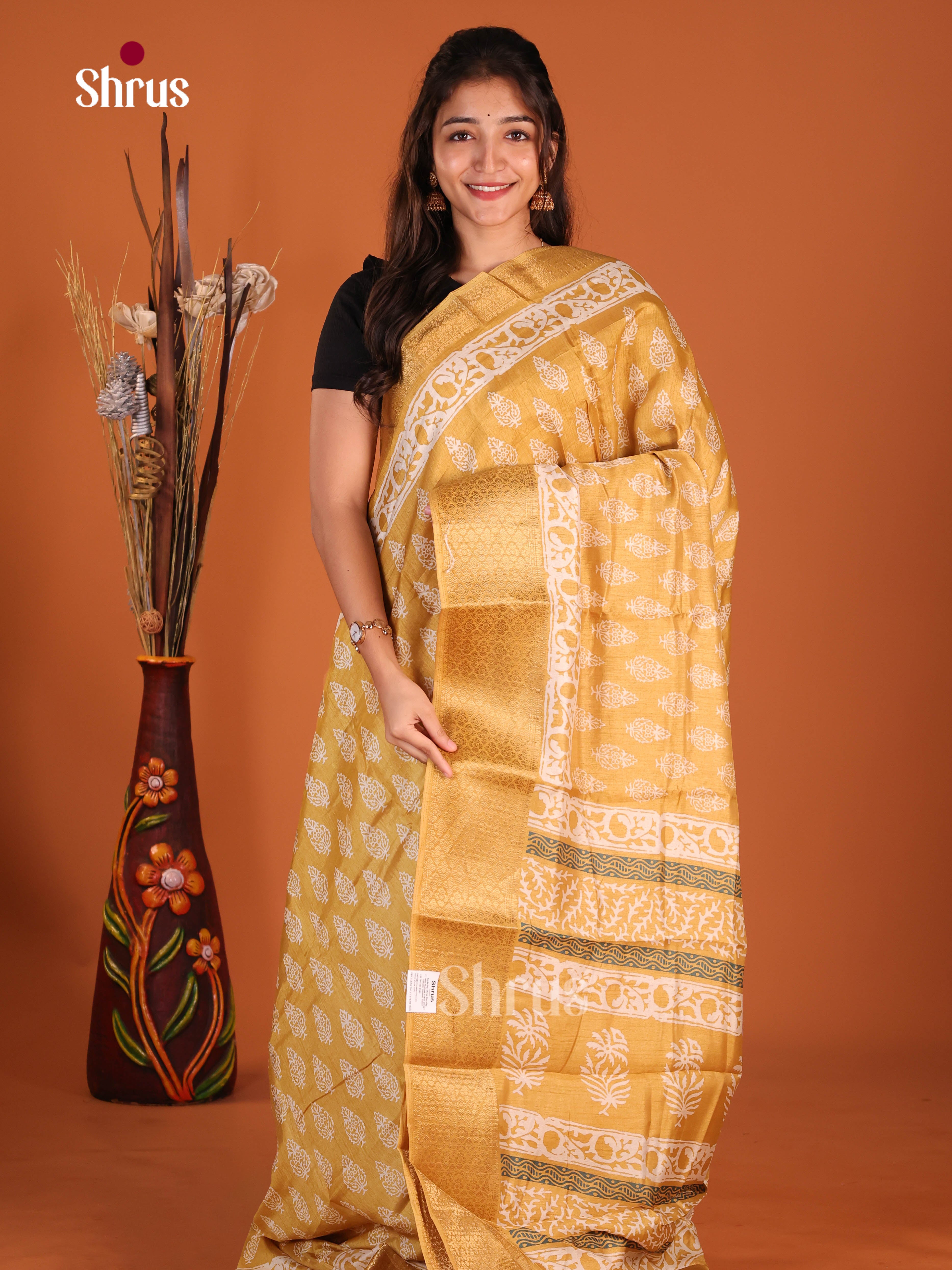 DJS10582 - Semi Crepe Saree - Shop on Shrus.com