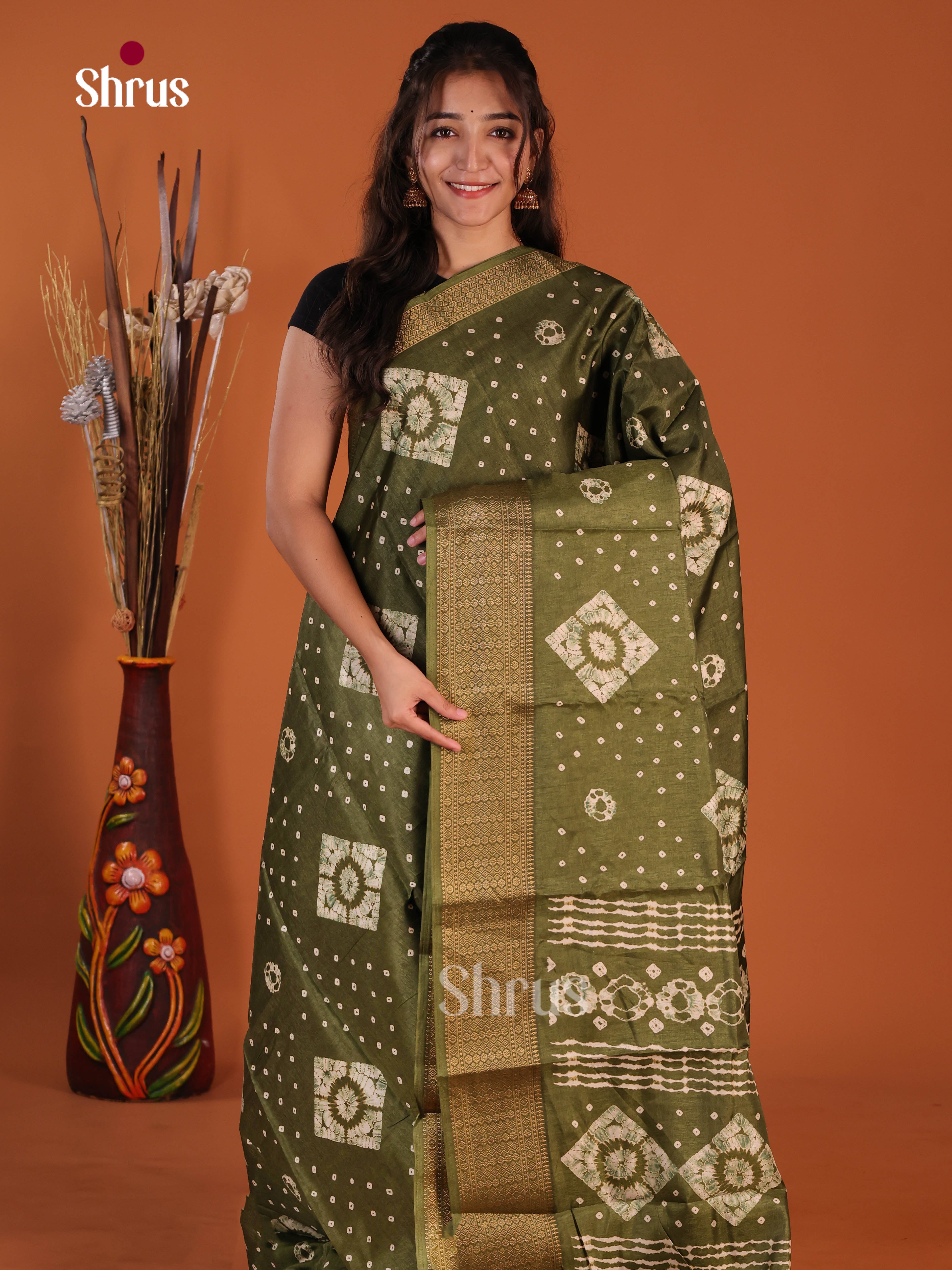 DJS10590 - Semi Crepe Saree - Shop on Shrus.com