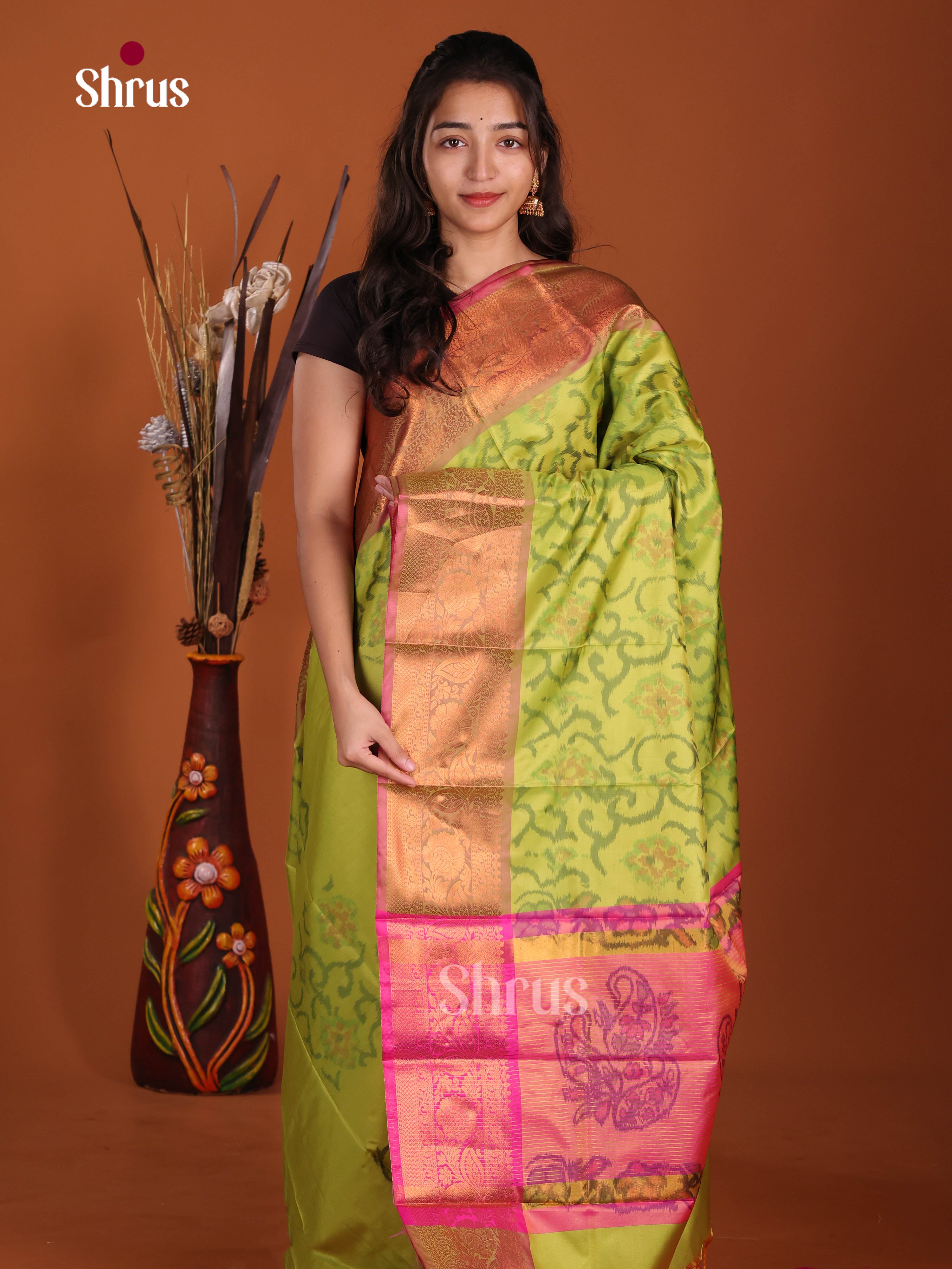 Green & Pink - Semi Pochampally Saree