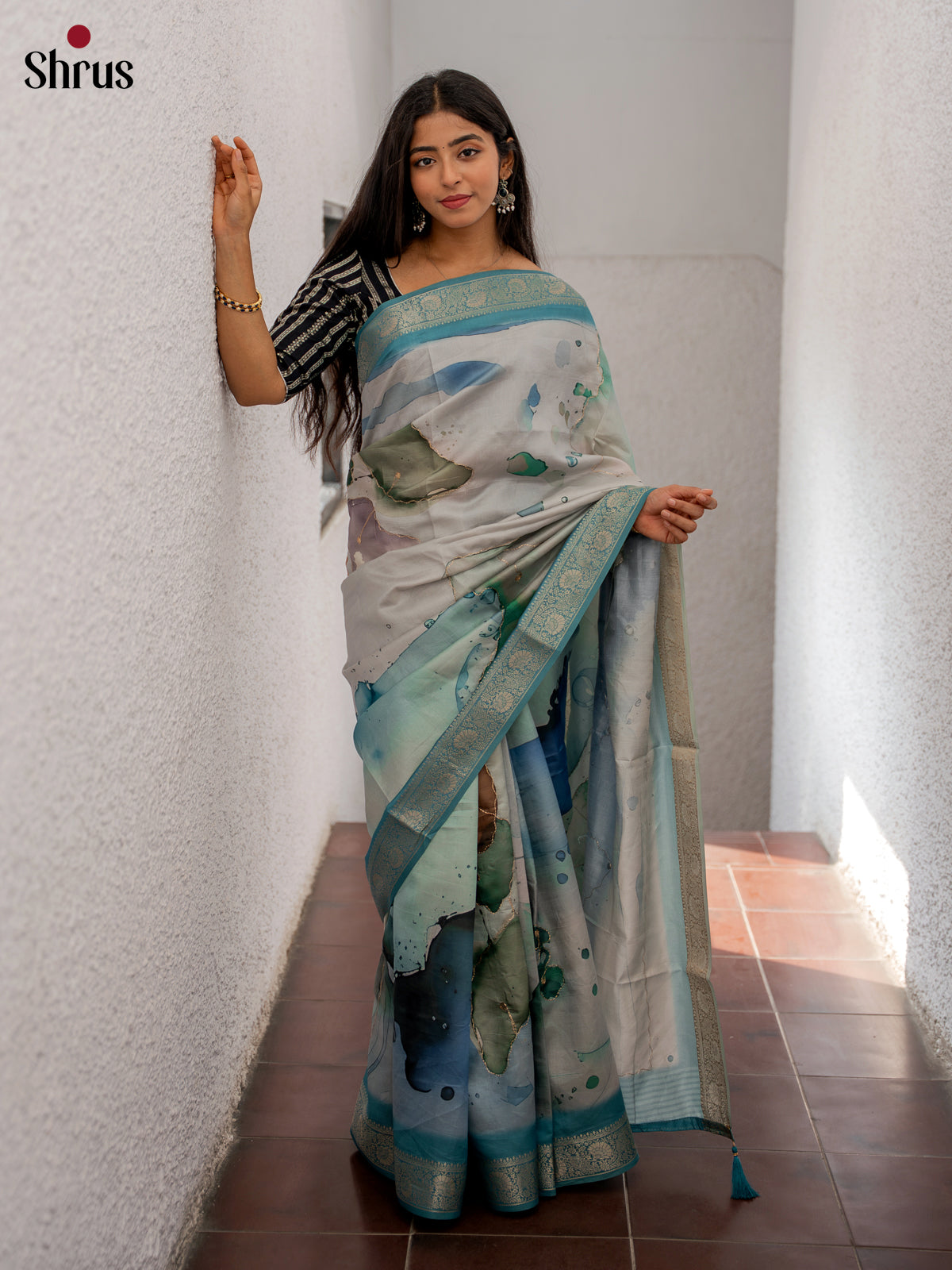 Cream & Green - Printed Semi Tussar Saree
