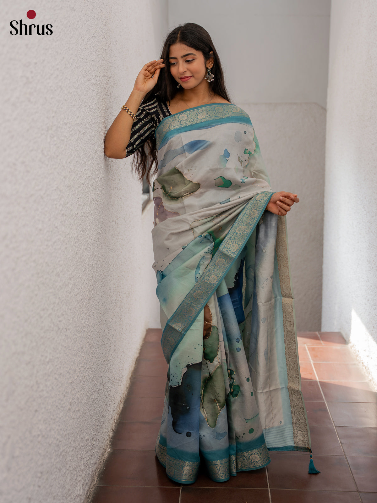 Cream & Green - Printed Semi Tussar Saree