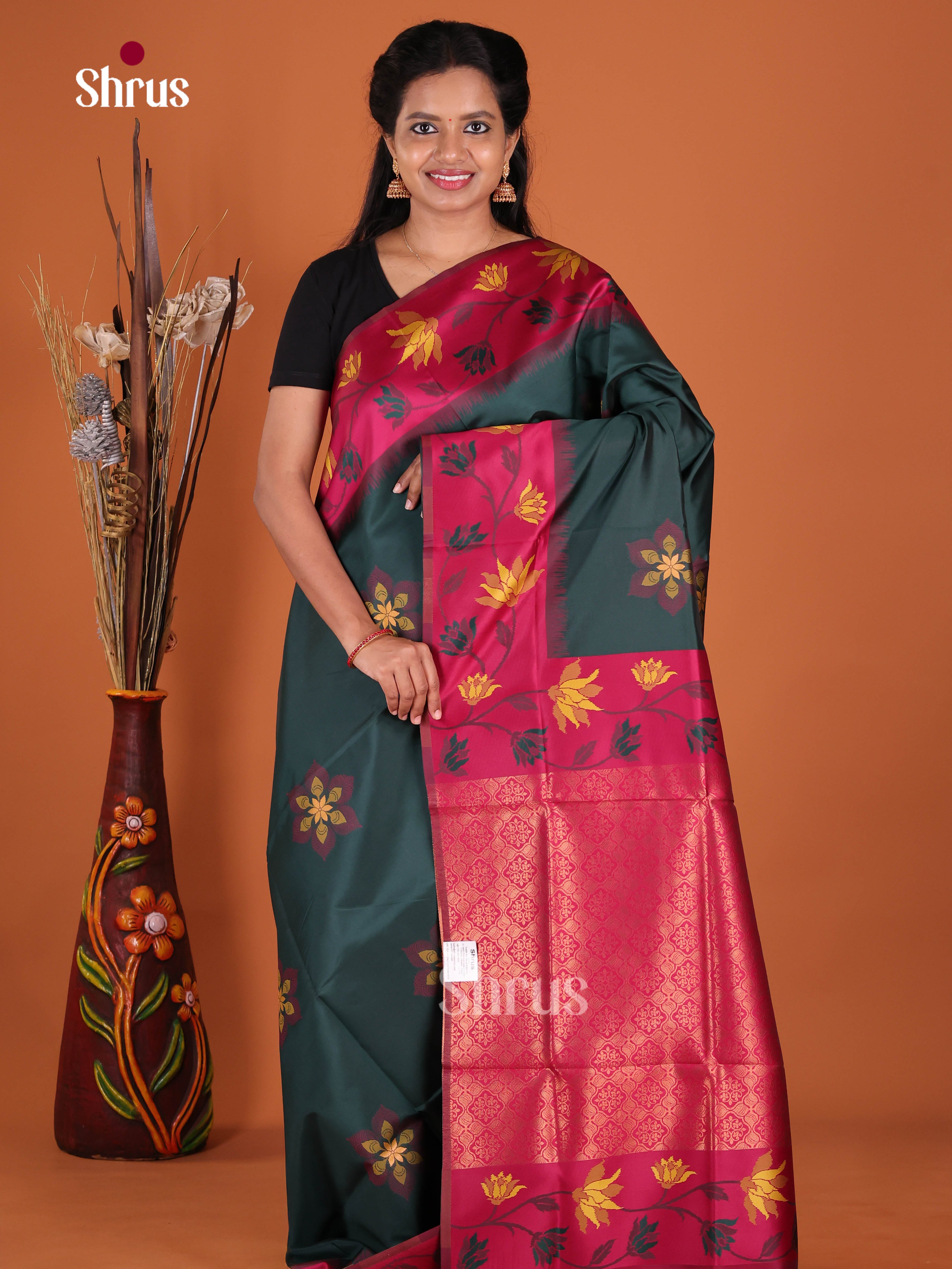 Green & Pink  - Semi Softsilk Saree