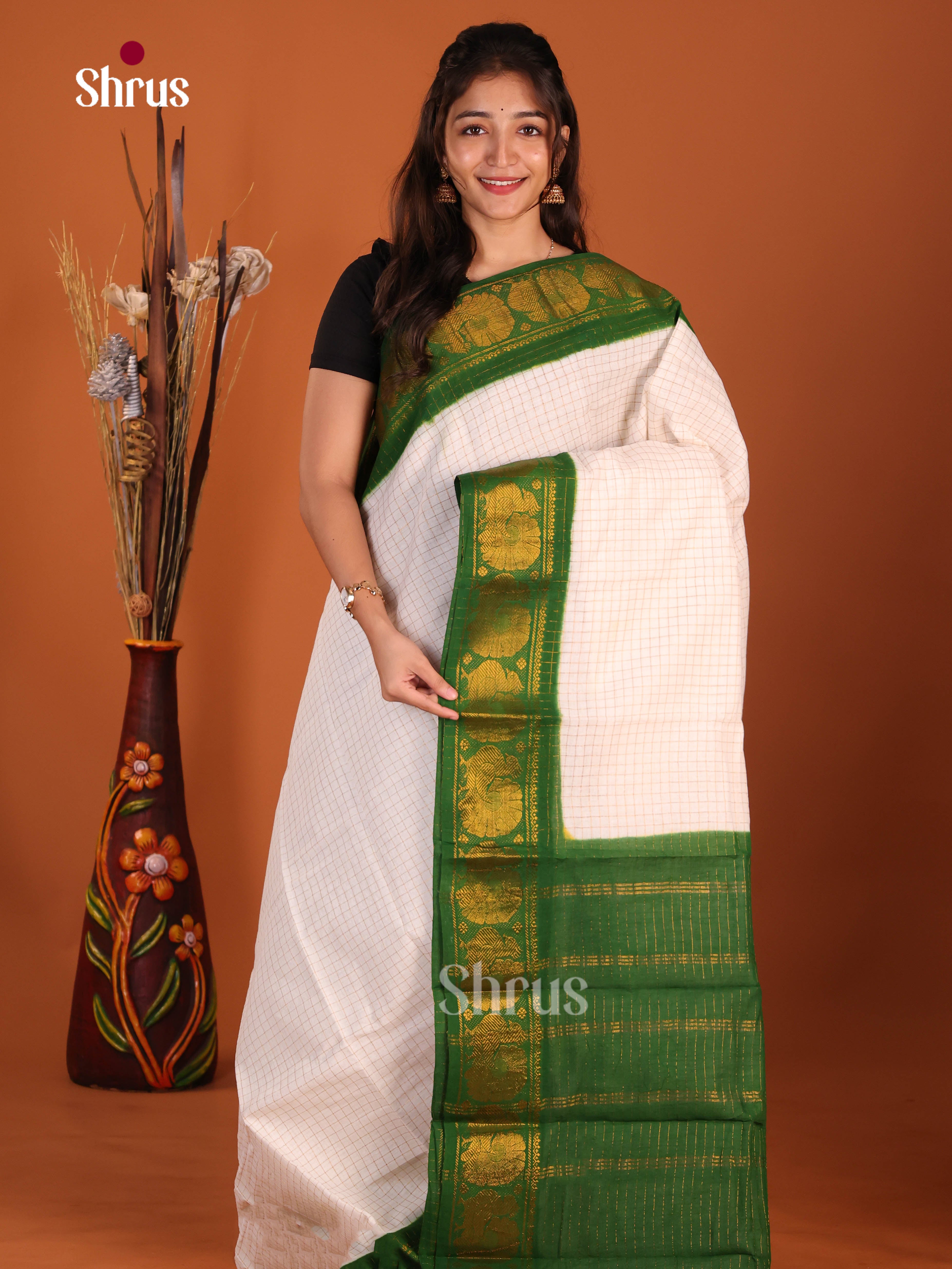 Cream & Green - Sungudi Cotton Saree