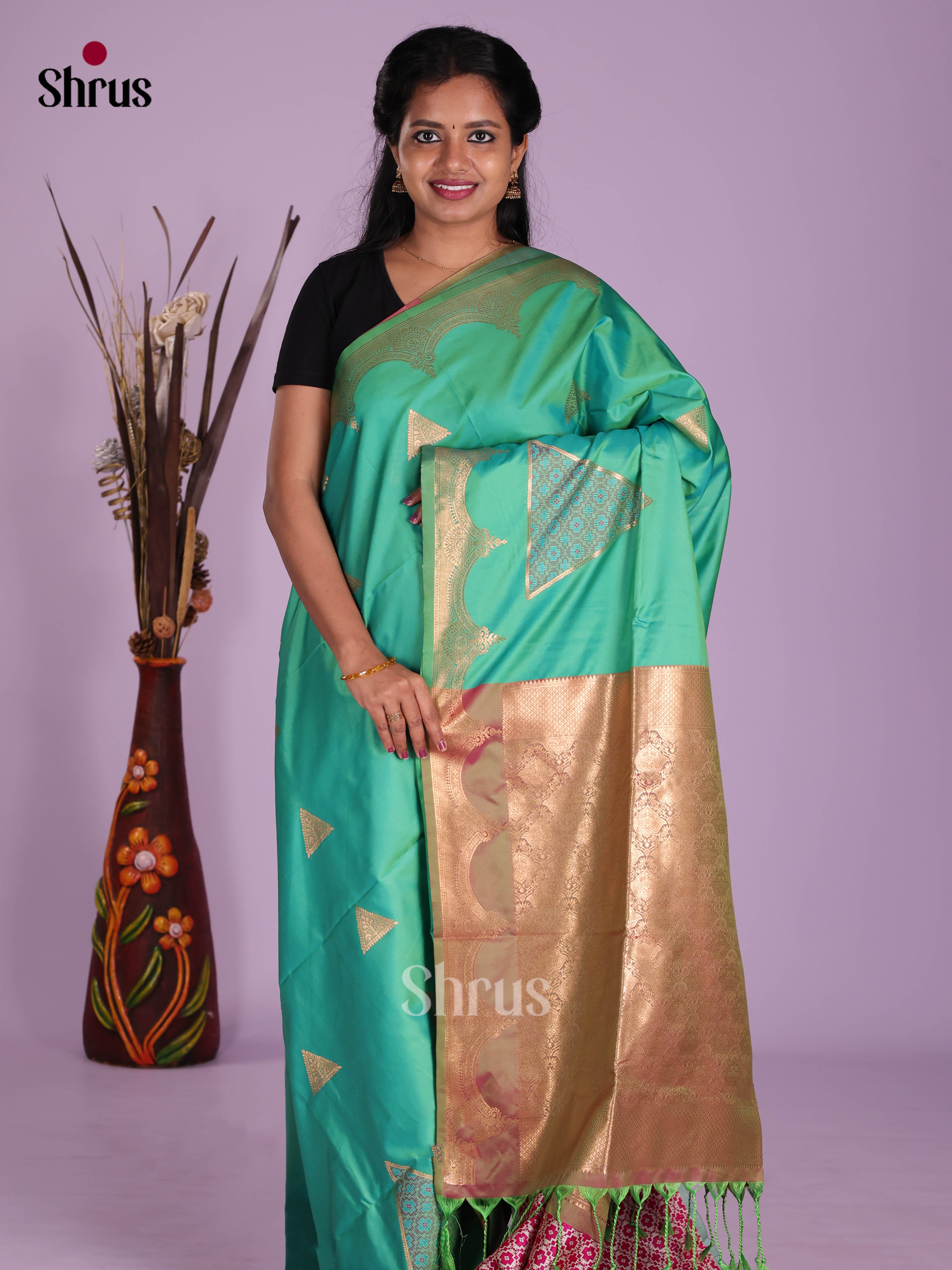 Green & Maroon - Semi Softsilk Saree