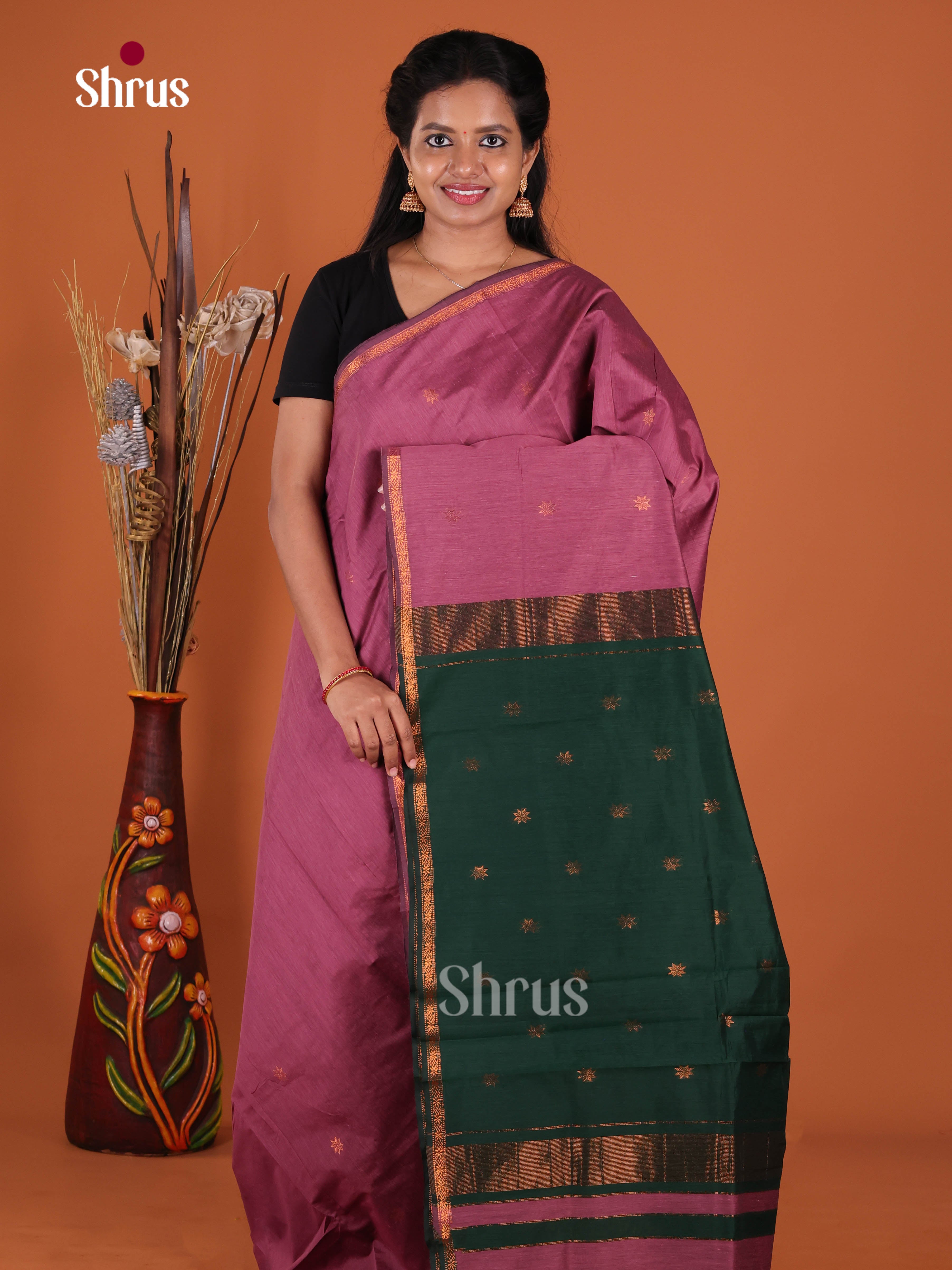 Onion Pink & Green - Semi Maheshwari Saree