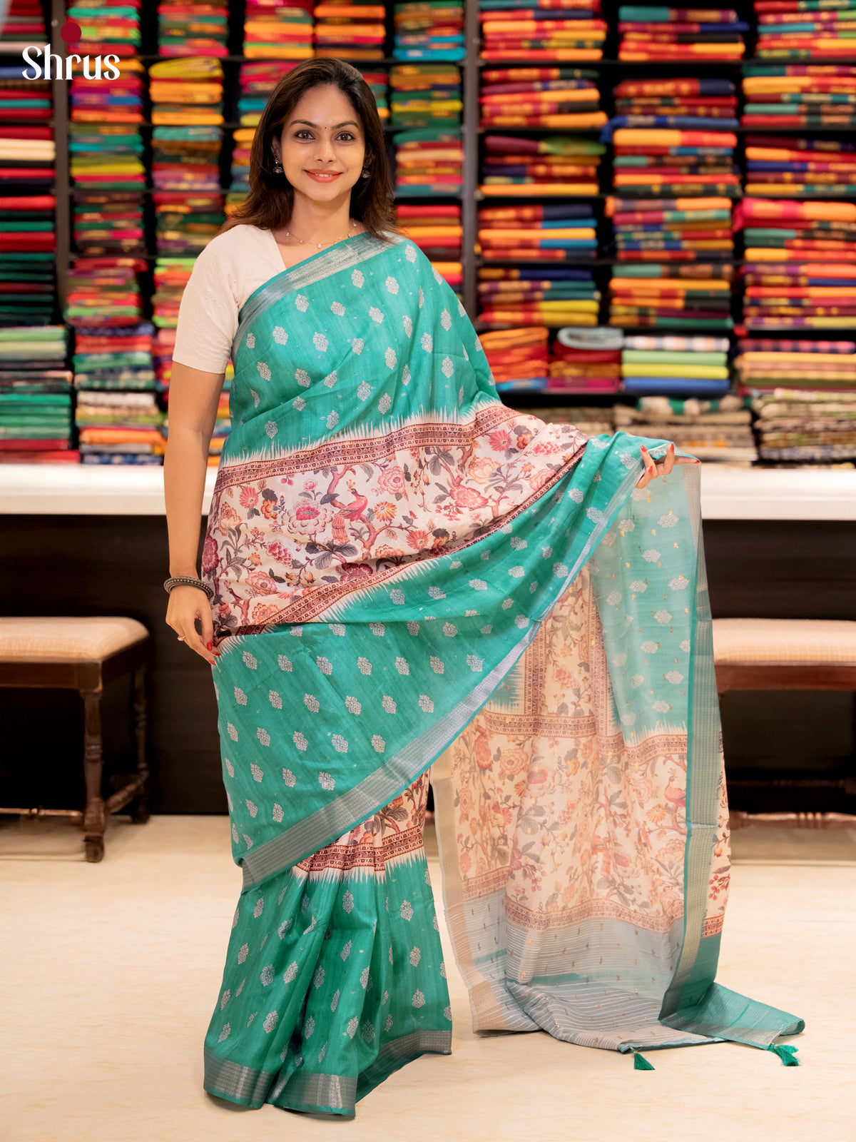 Green & Cream - Semi Dola silk Saree