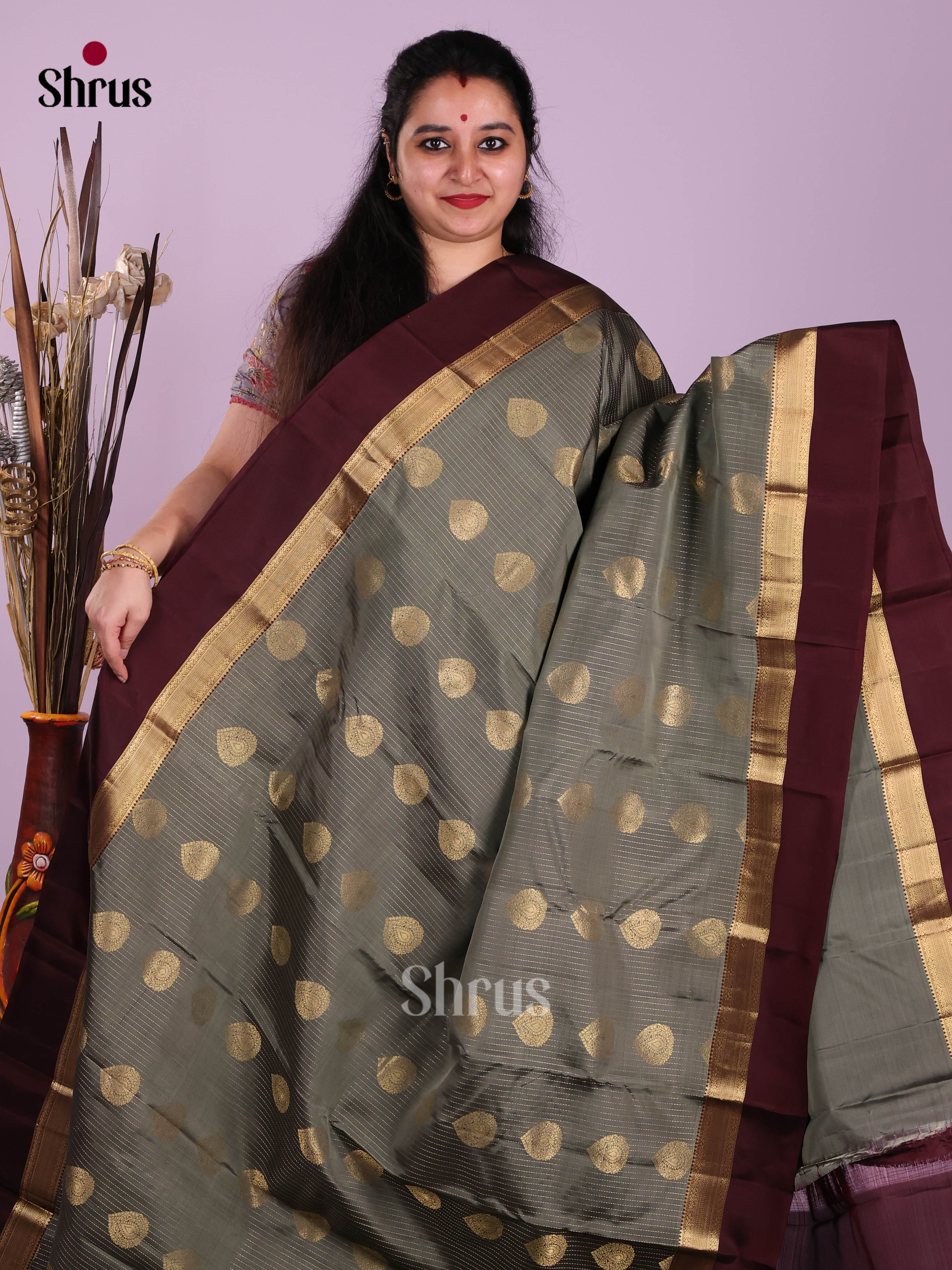 Grey & Maroon - Kanchipuram-halfpure Saree