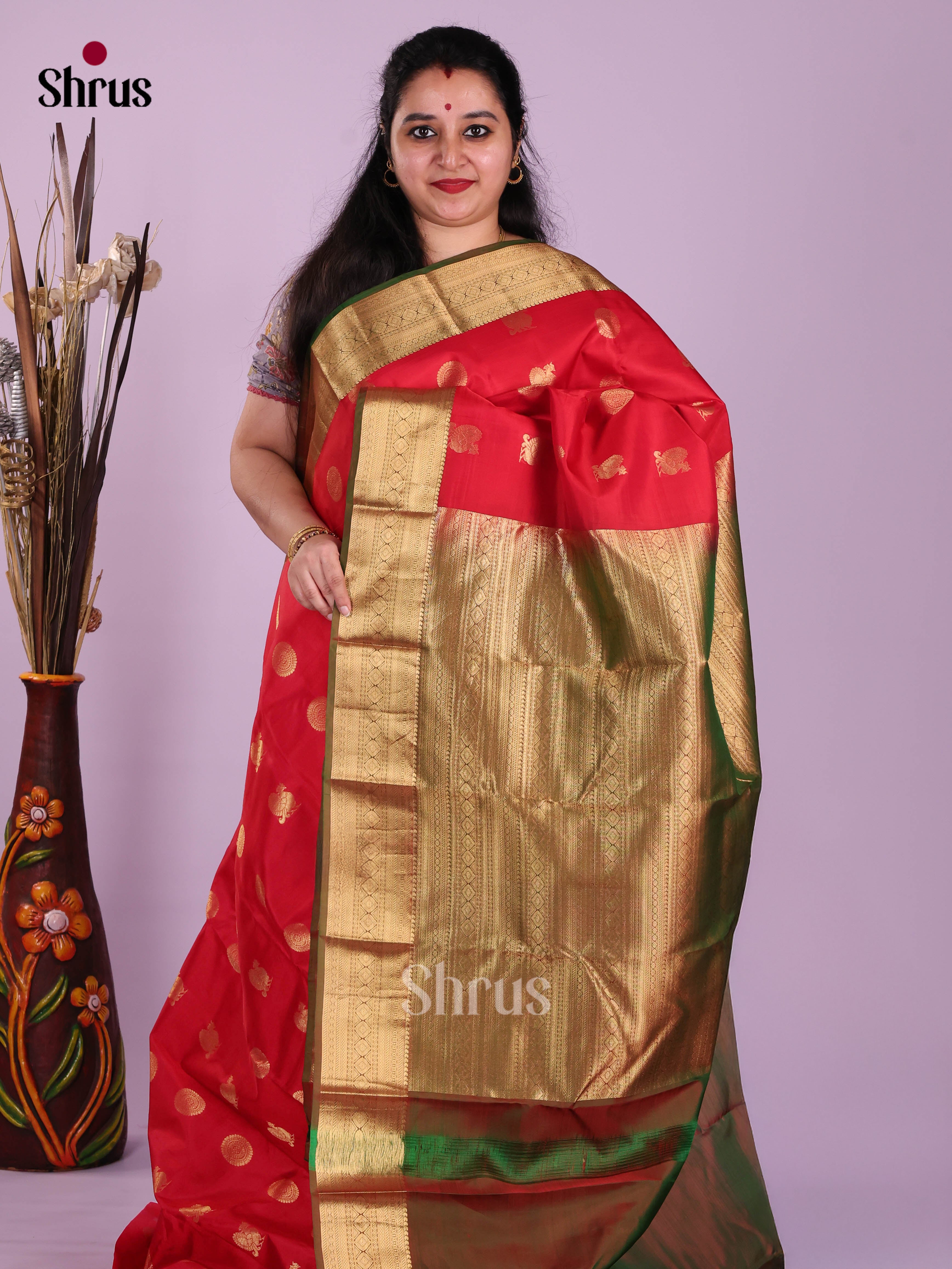 Red & Double Shaded Green- Kanchipuram-halfpure Saree
