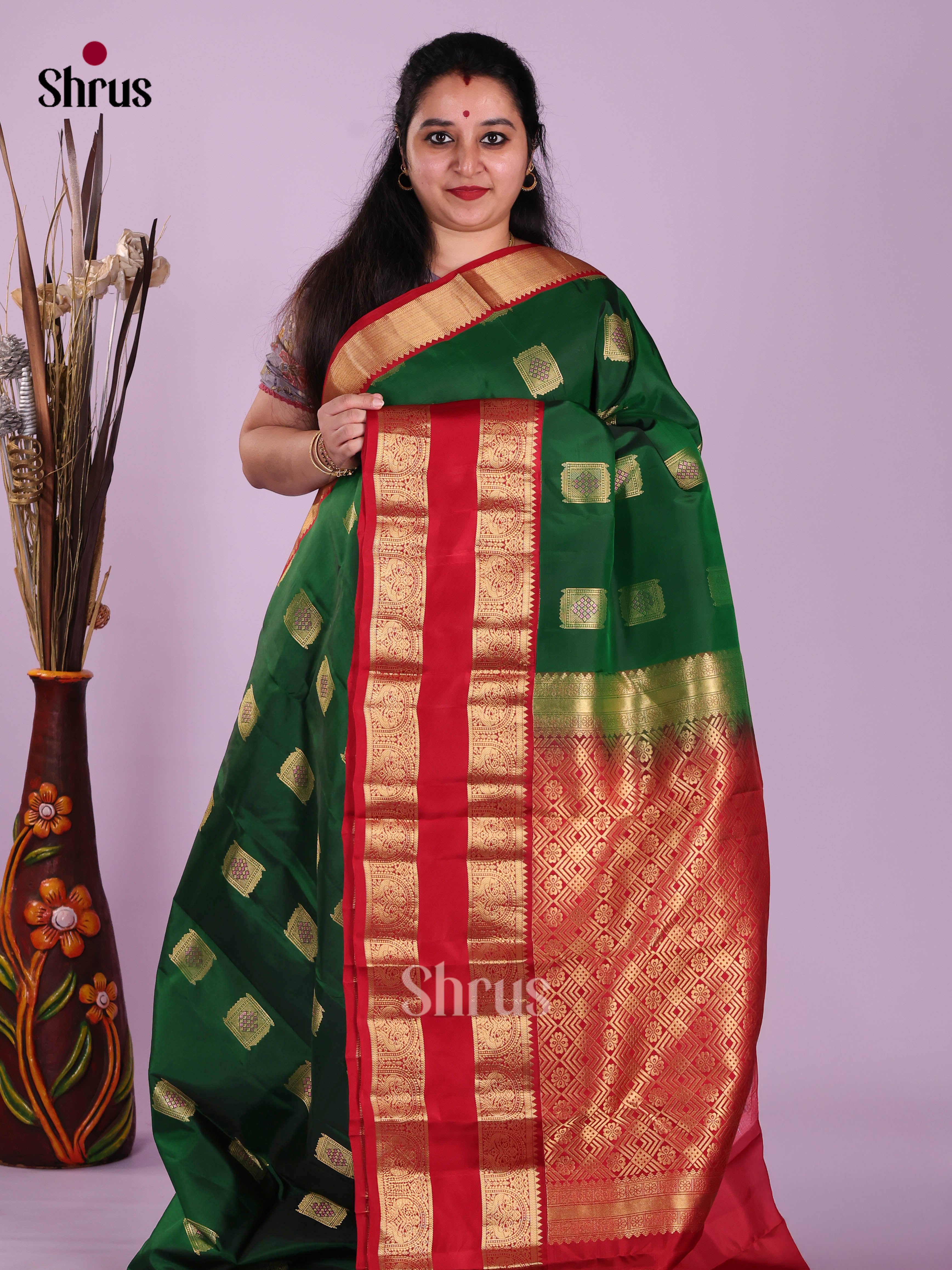 Green & Red - Kanchipuram-halfpure Saree