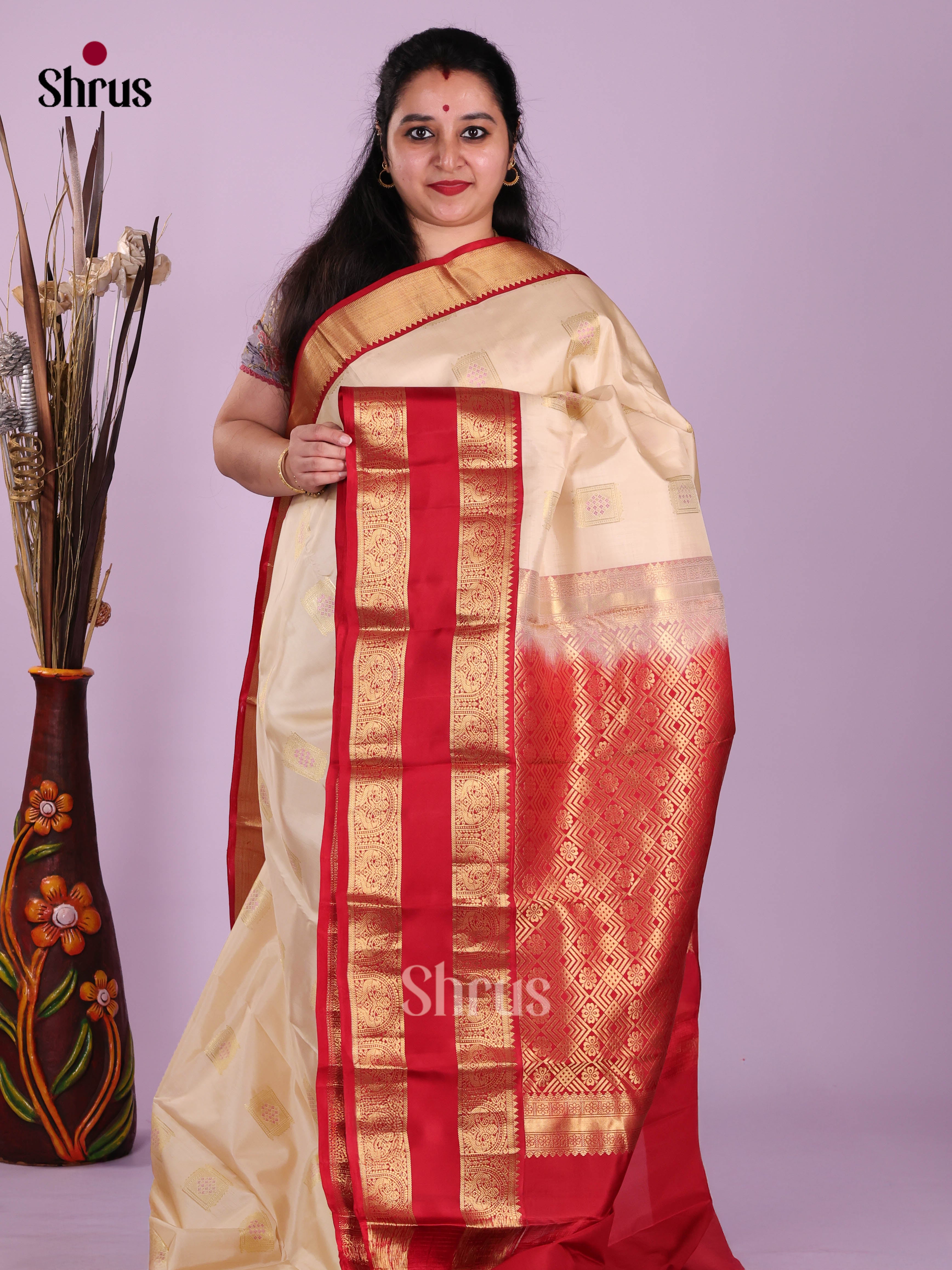 Cream & Red - Kanchipuram-halfpure Saree