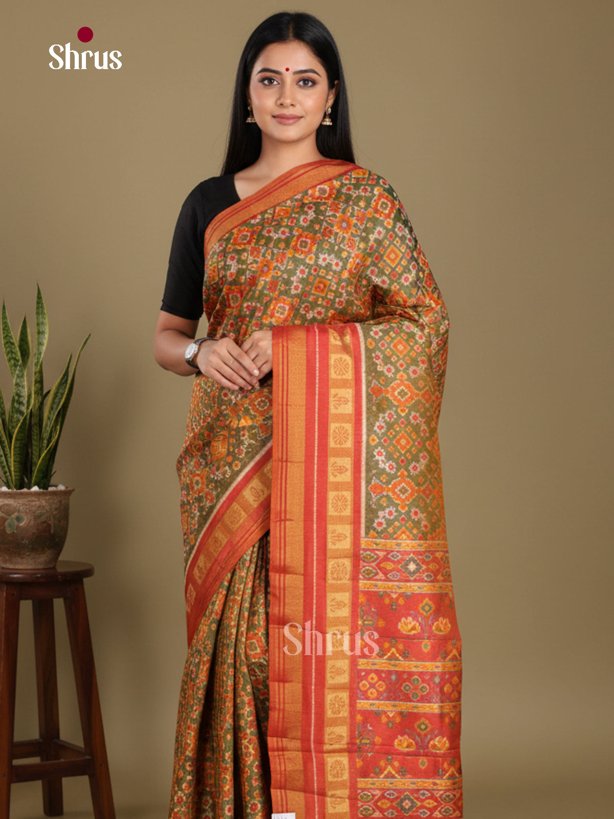 DKS08160 - Semi Patola Saree
