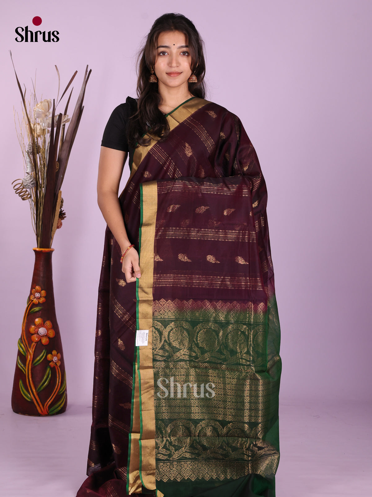 Maroon & Green - Timeless Silk Cotton Saree - Shop on Shrus.com