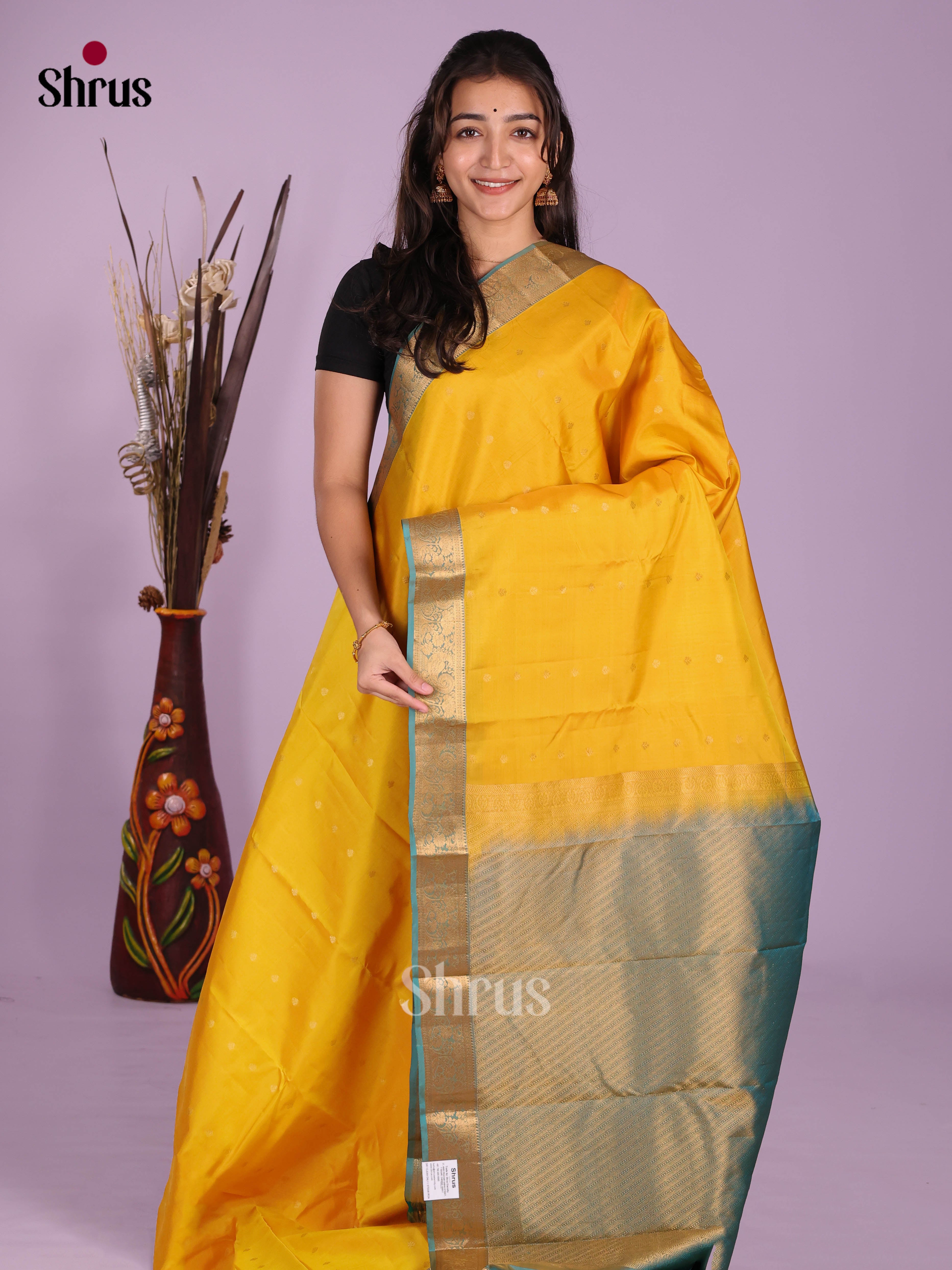 Yellow & Double Shaded Green - Kanchipuram-halfpure Saree