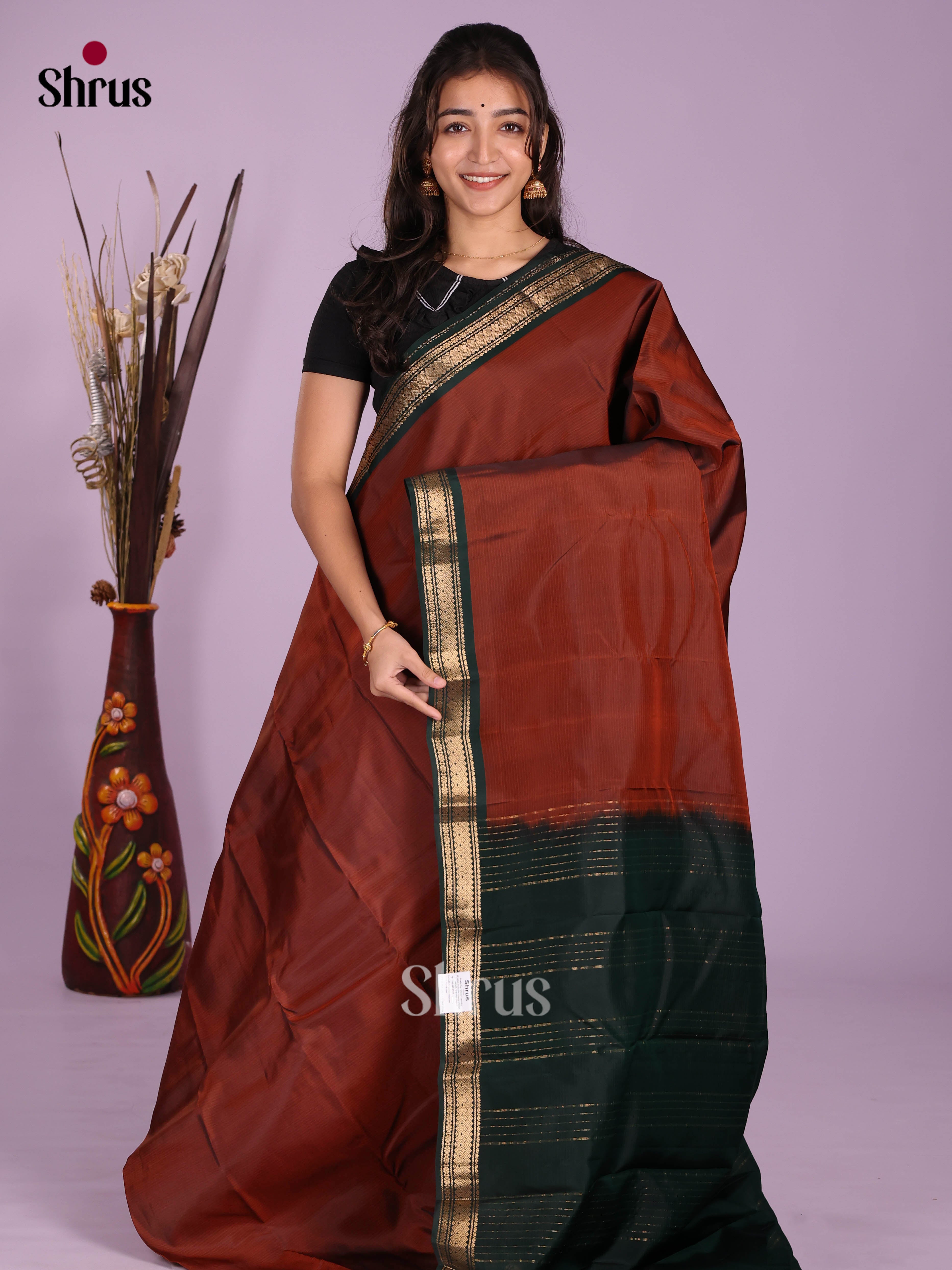 Arakku & Green- Kanchipuram-halfpure Saree
