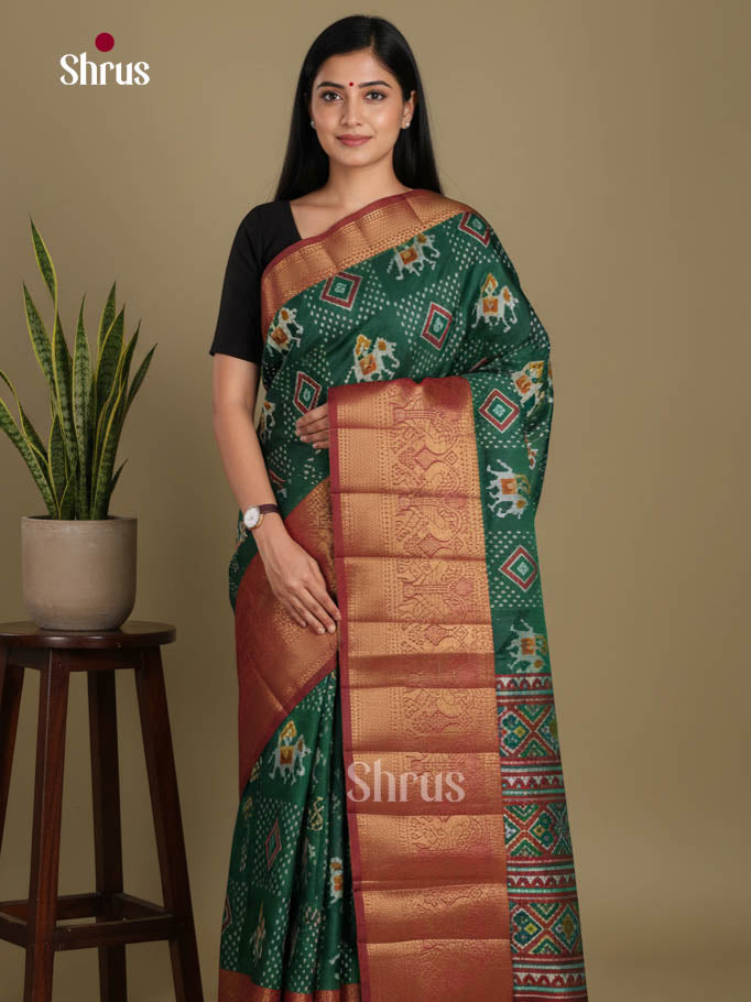 Green & Arakku - Semi Patola Saree