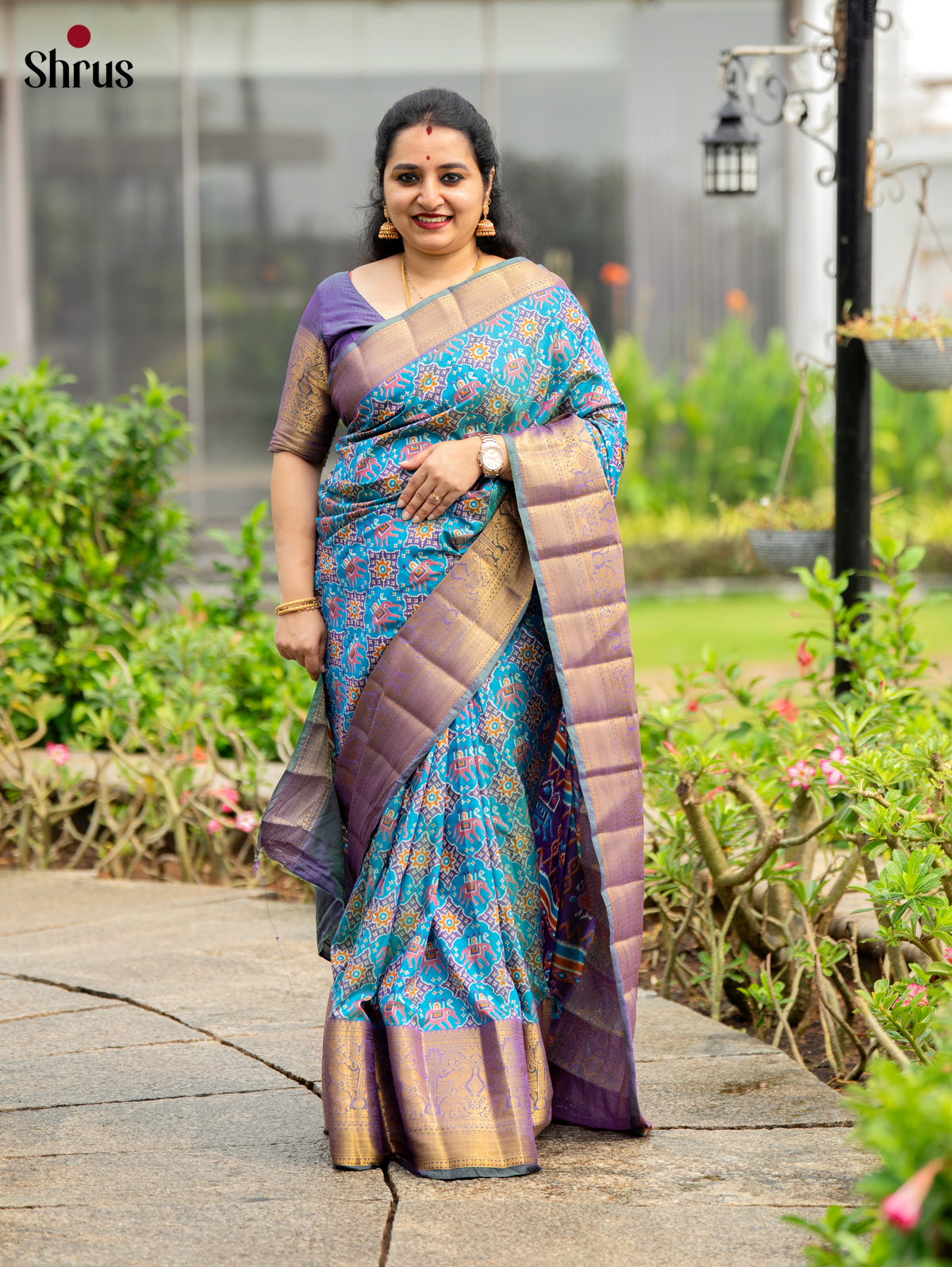 DKS11108 - Semi Patola Saree