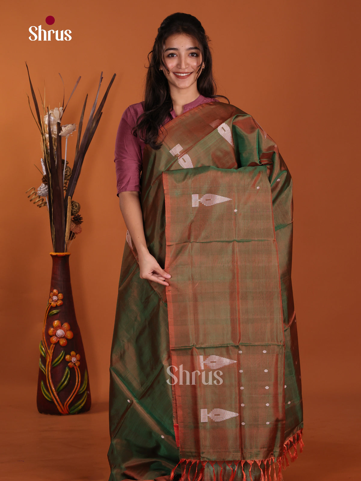 Double Shaded Greenish Brown- Banana Pith without blouse Saree
