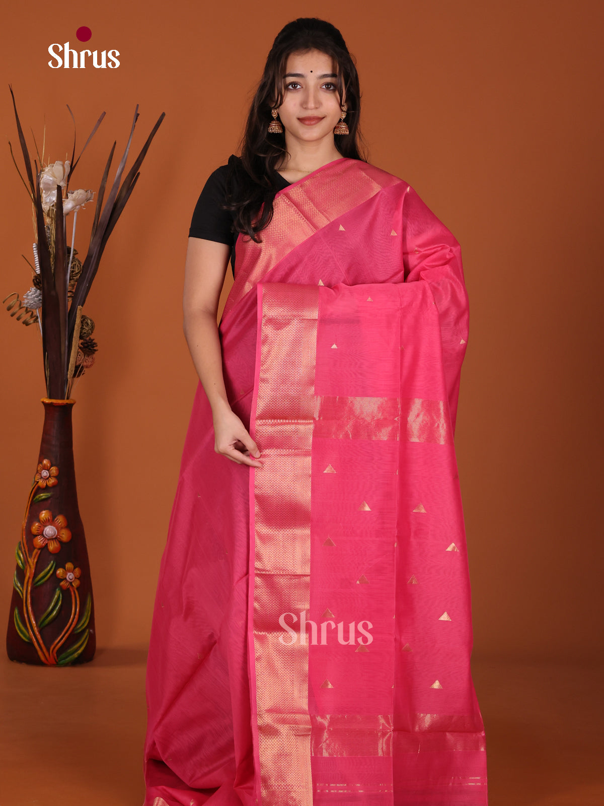 Charming Pink single tone Maheshwari silkcotton Saree with zari buttas , border