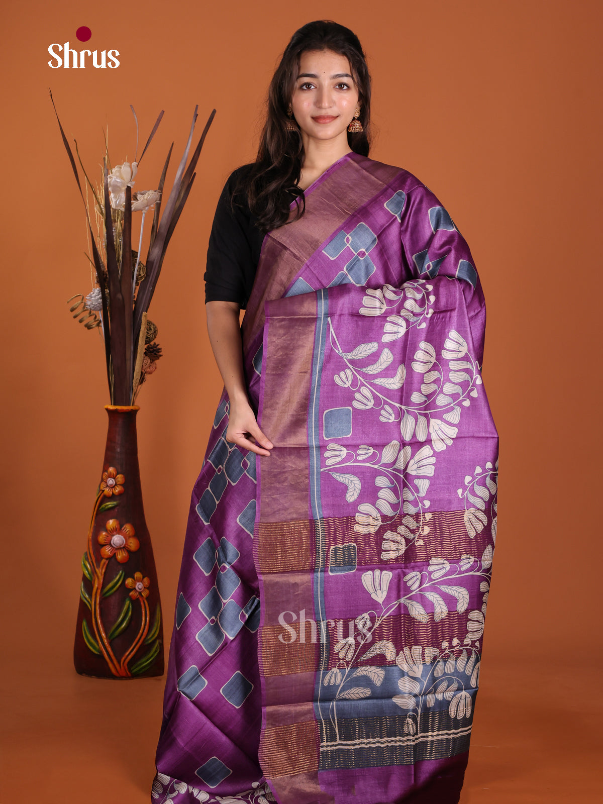 DKS15008 - Printed Tussar Saree - Shop on Shrus.com