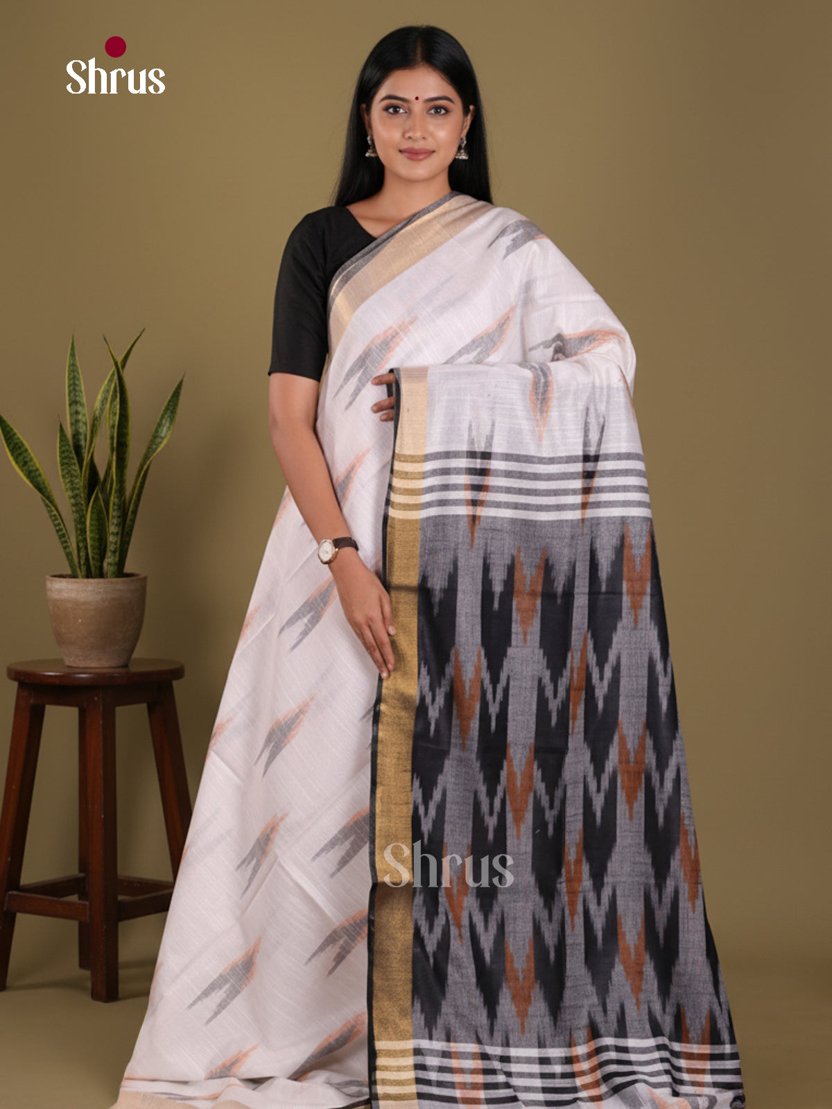 DKS17058 - Semi Ikkat Saree