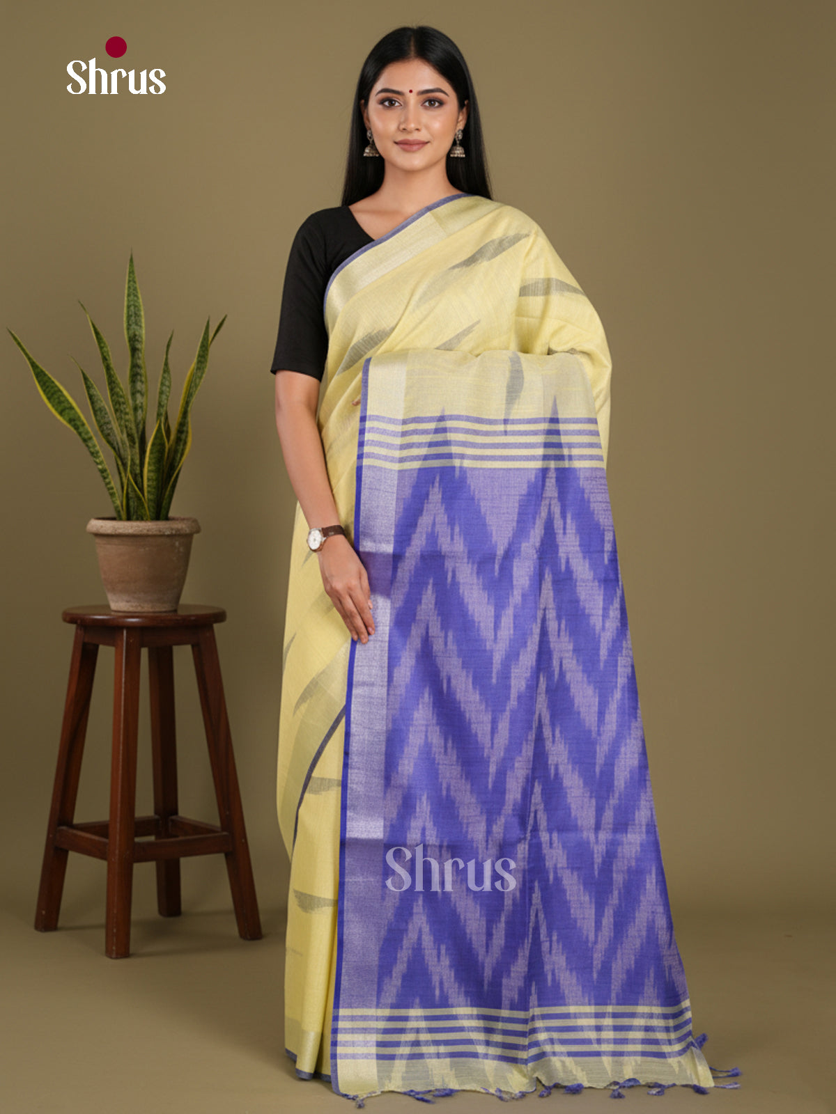 DKS17078 - Semi Ikkat Saree