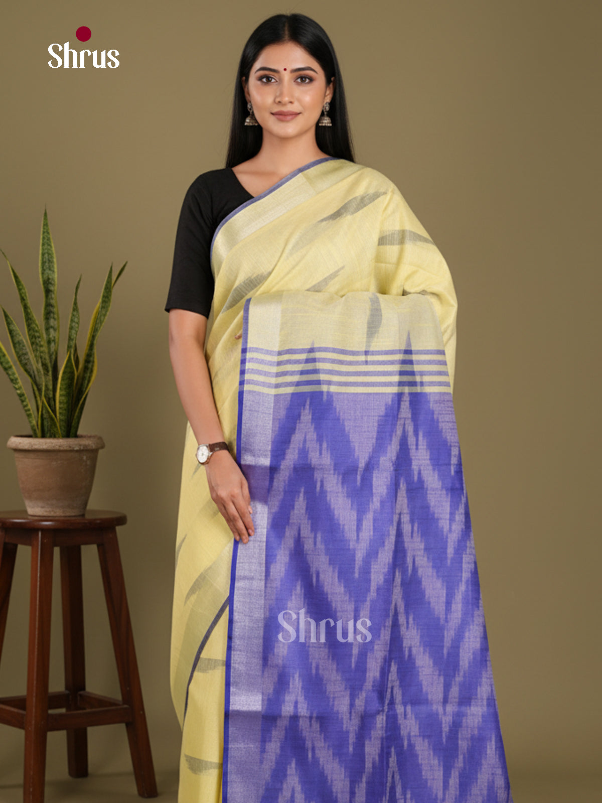 DKS17078 - Semi Ikkat Saree