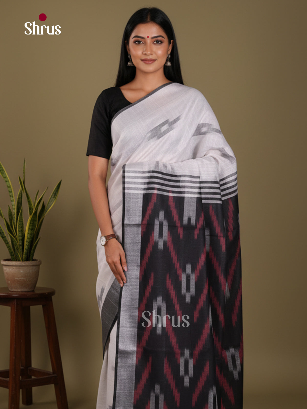 DKS17093 - Semi Ikkat Saree