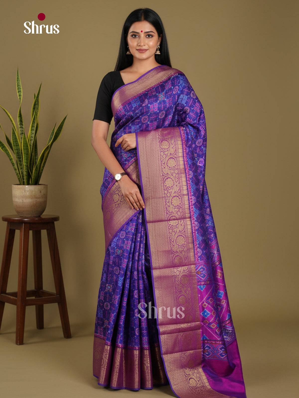 DKS21006 - Semi Patola Saree